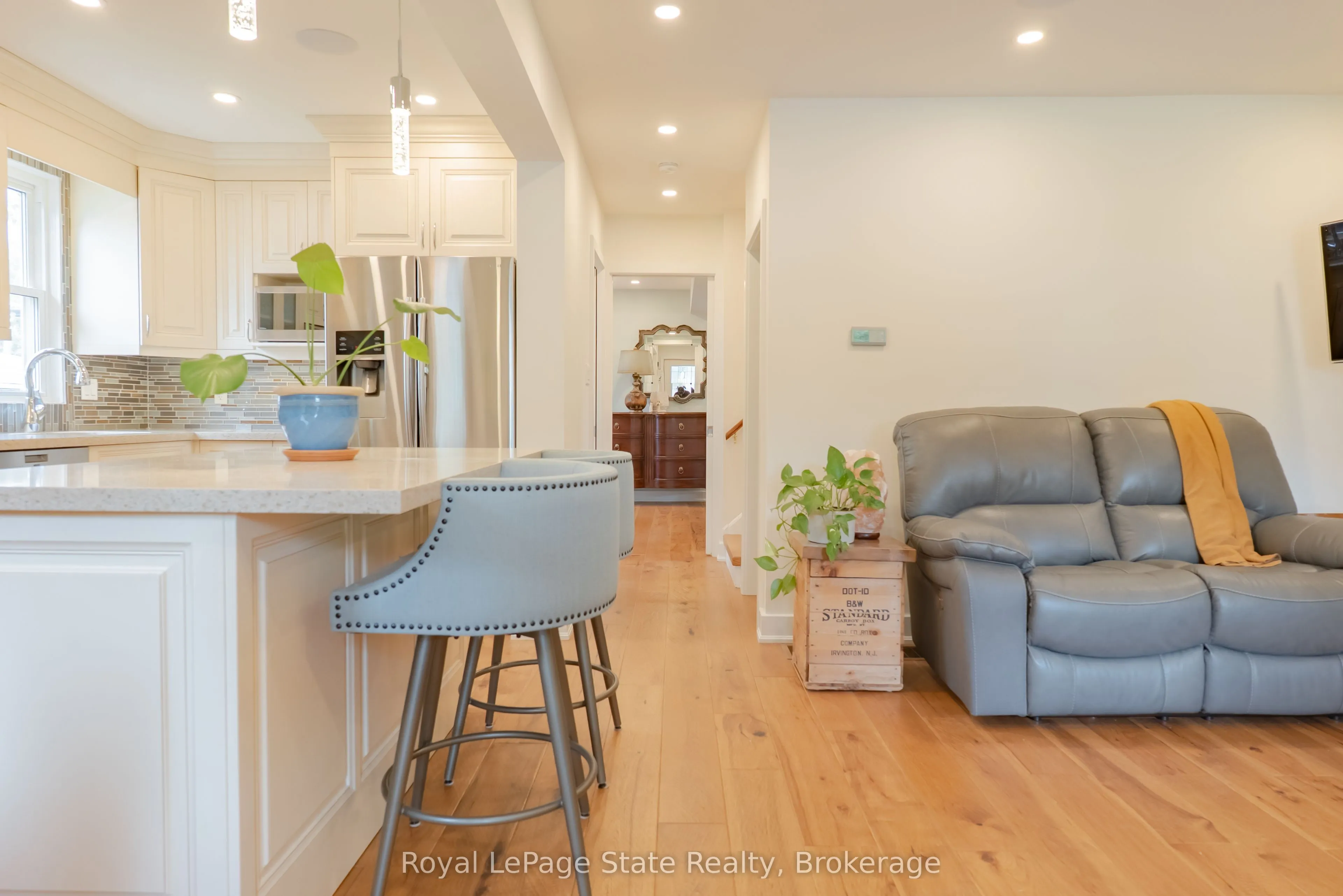 8 Cameron Avenue