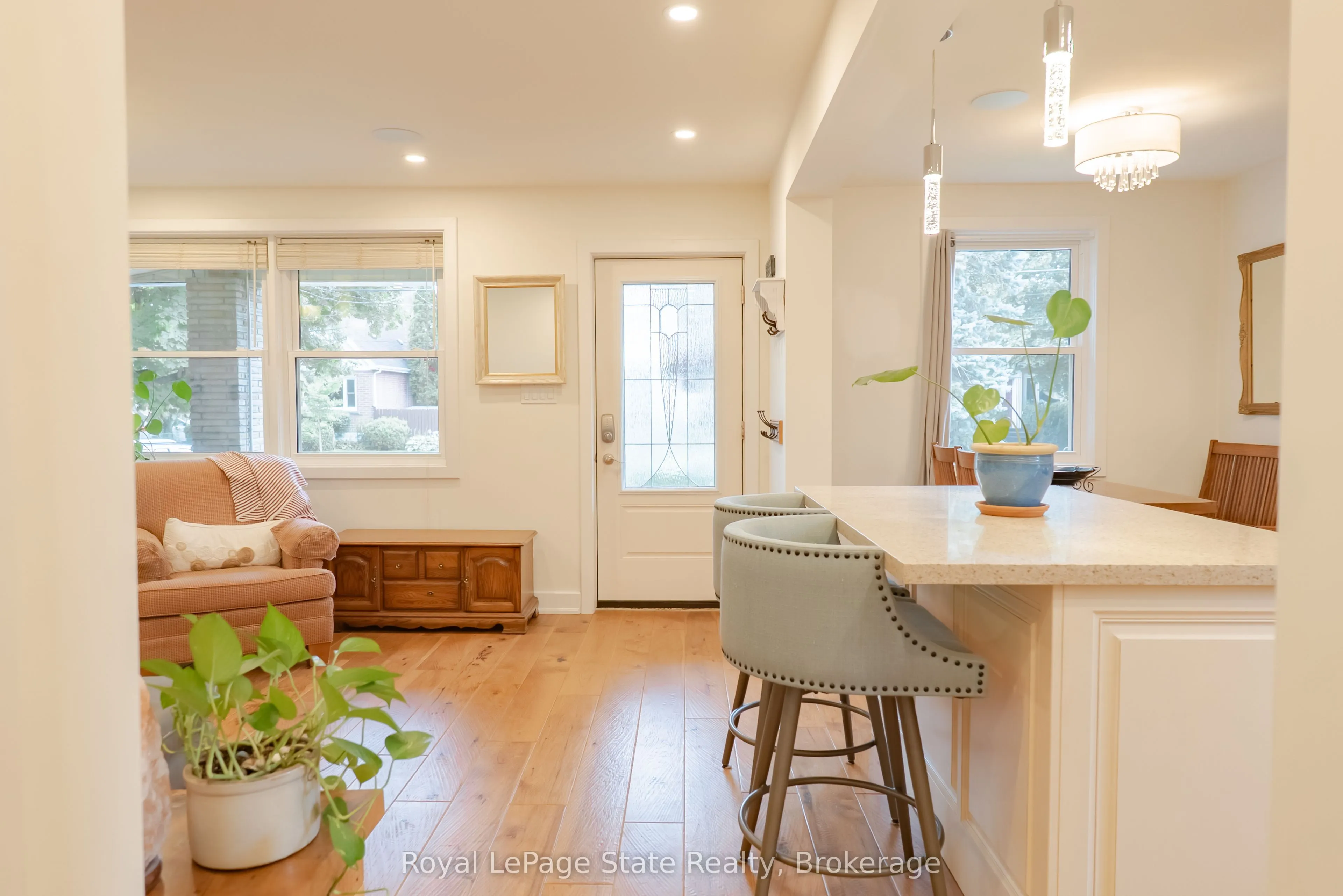 8 Cameron Avenue