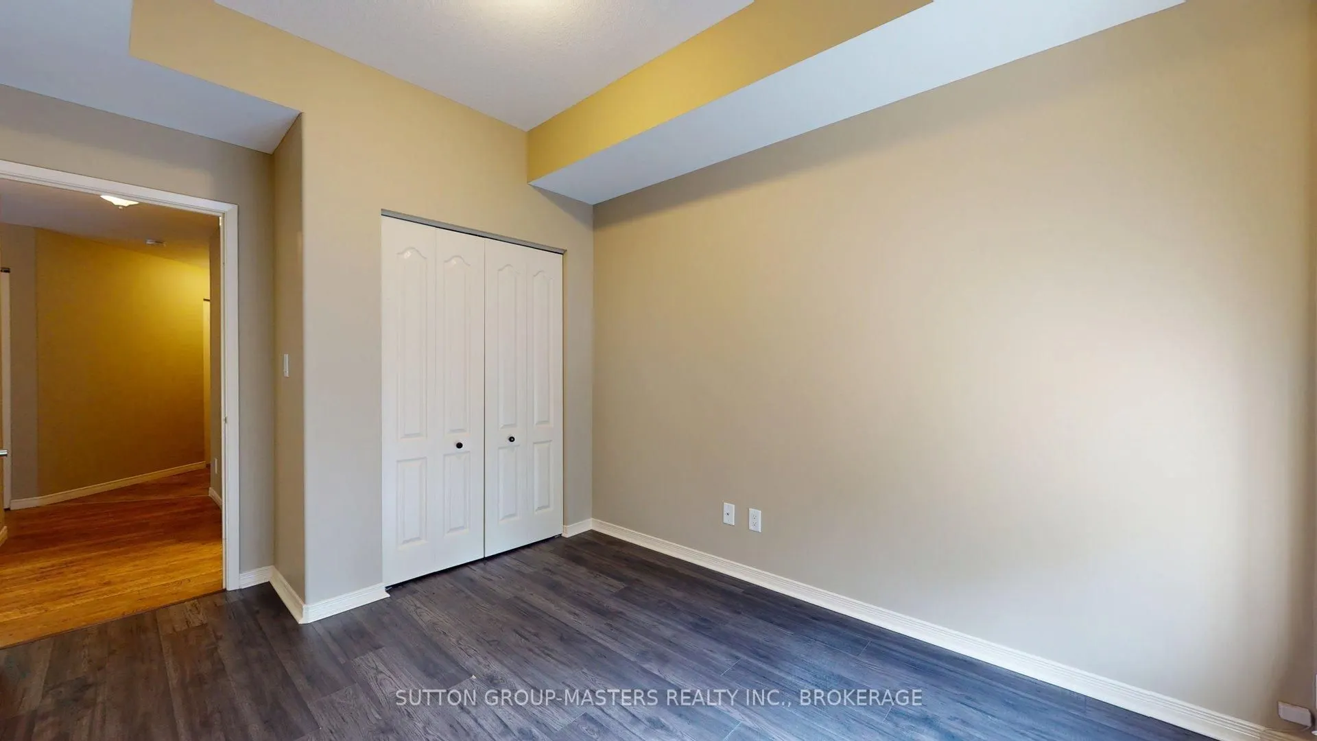 350 Wellington Street #101