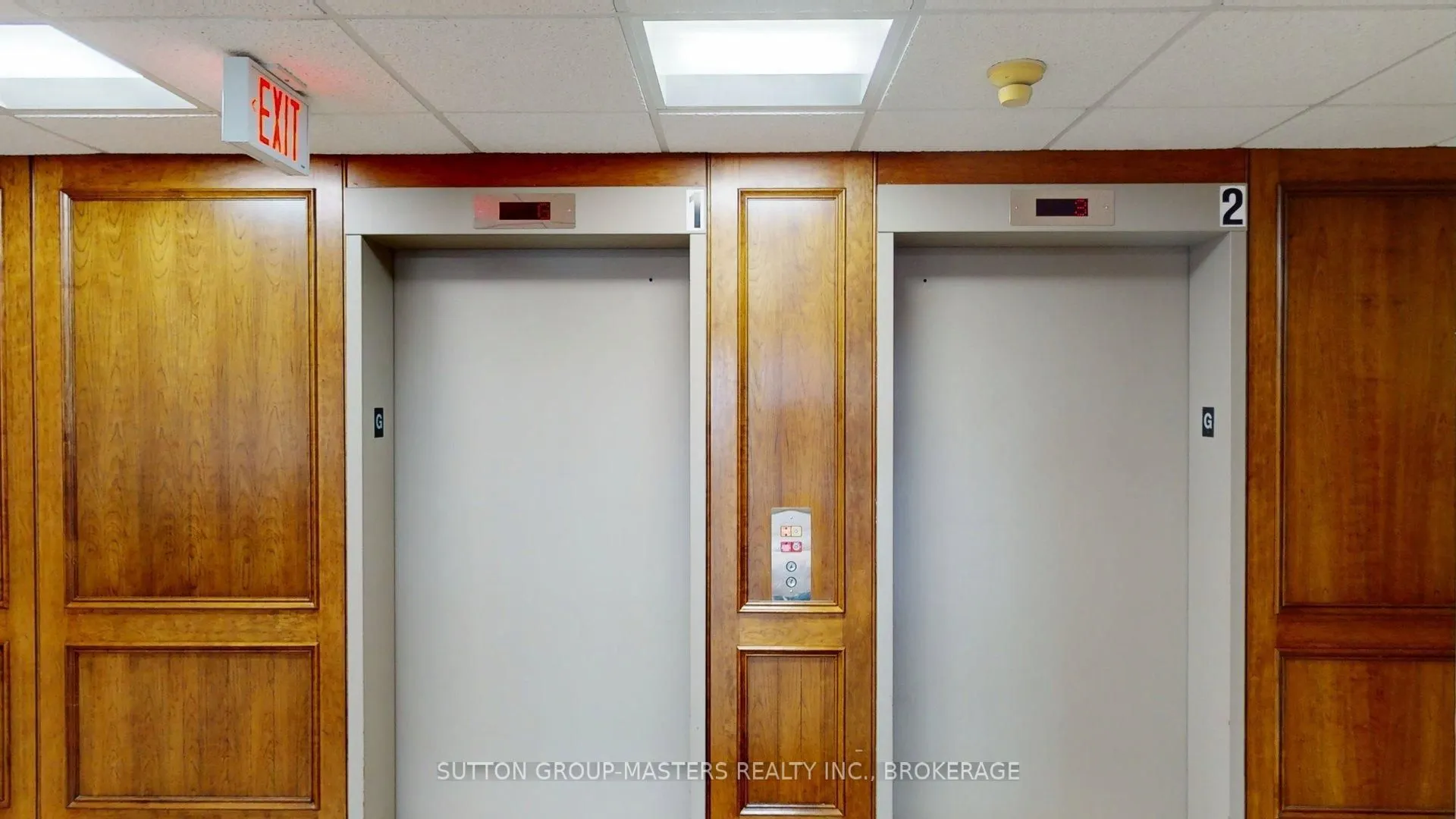350 Wellington Street #101
