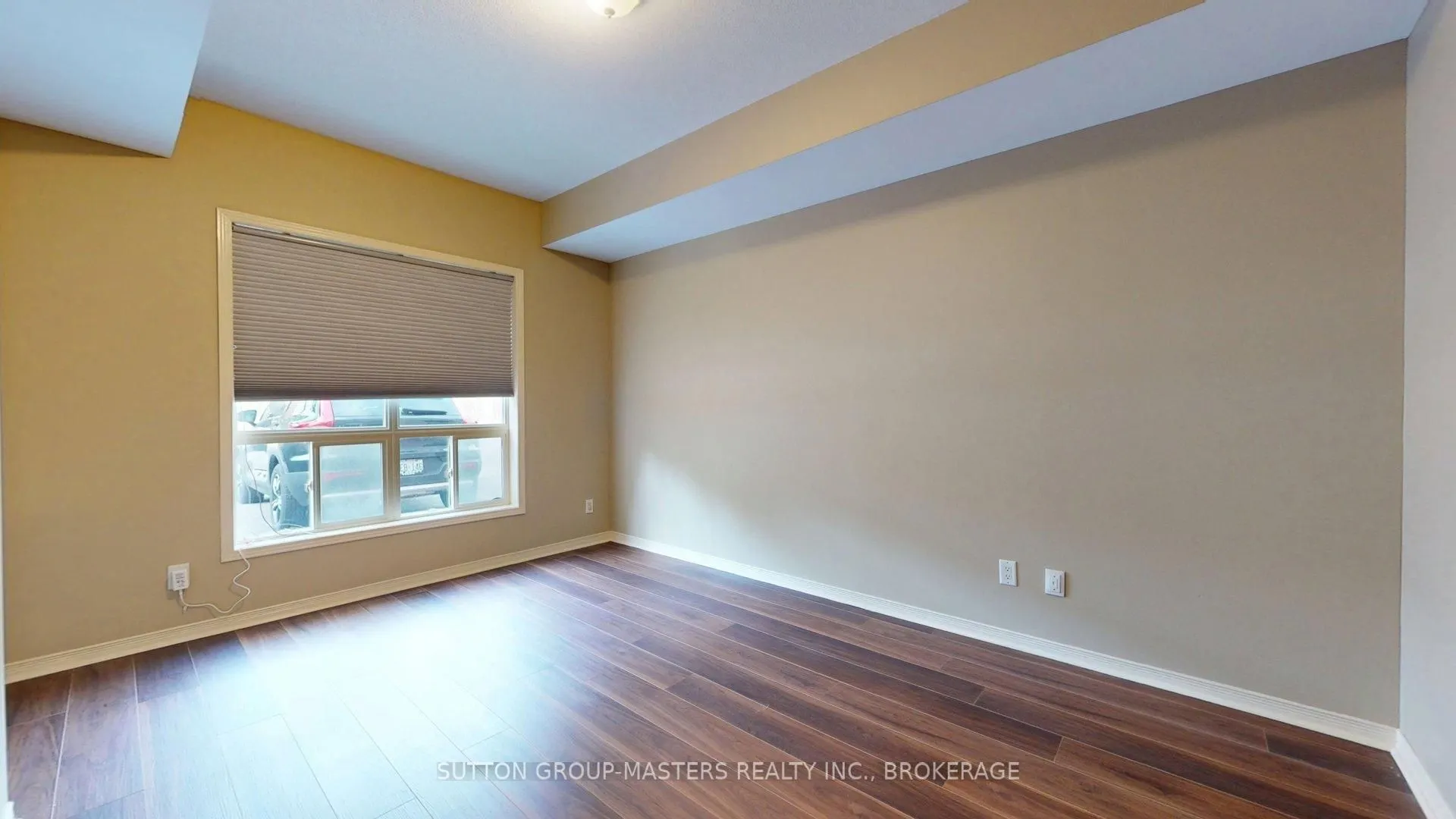 350 Wellington Street #101