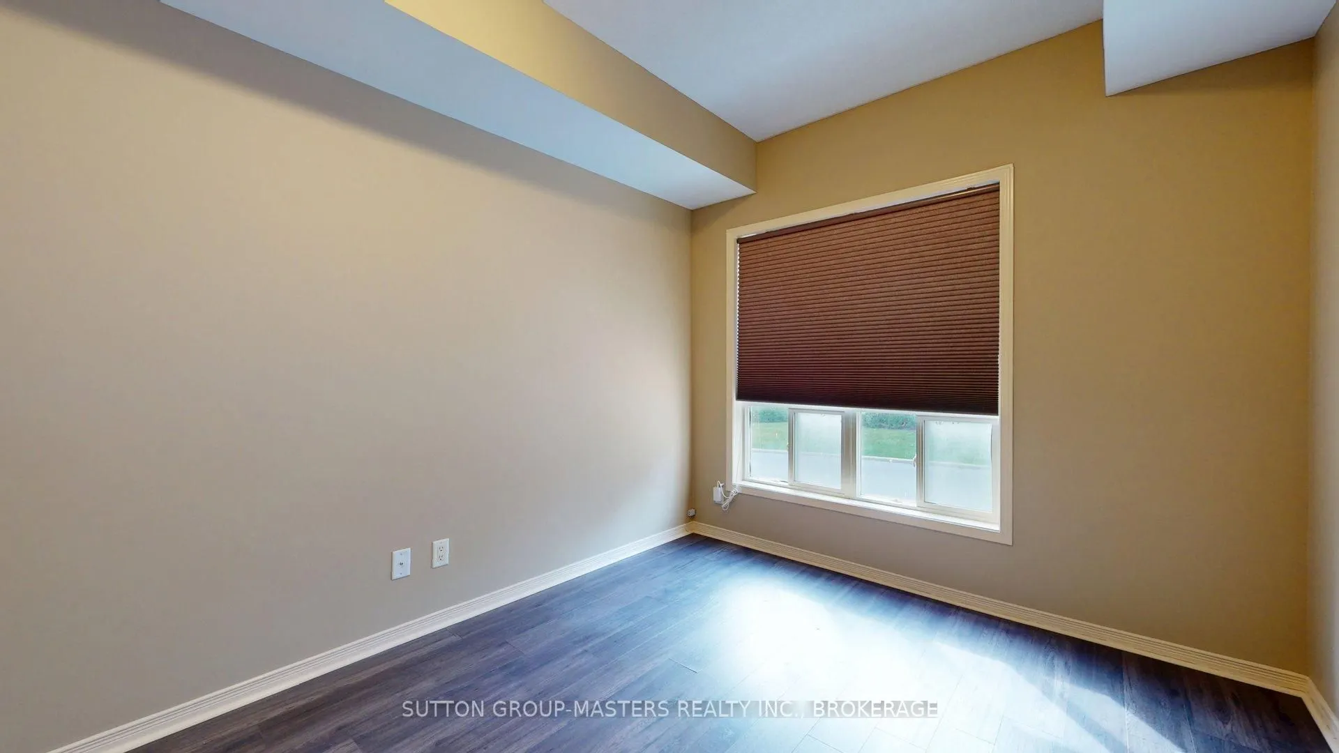 350 Wellington Street #101