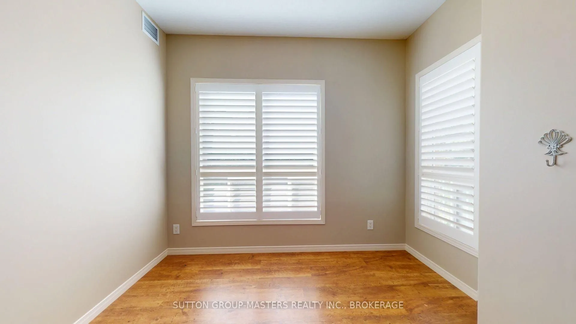 350 Wellington Street #101