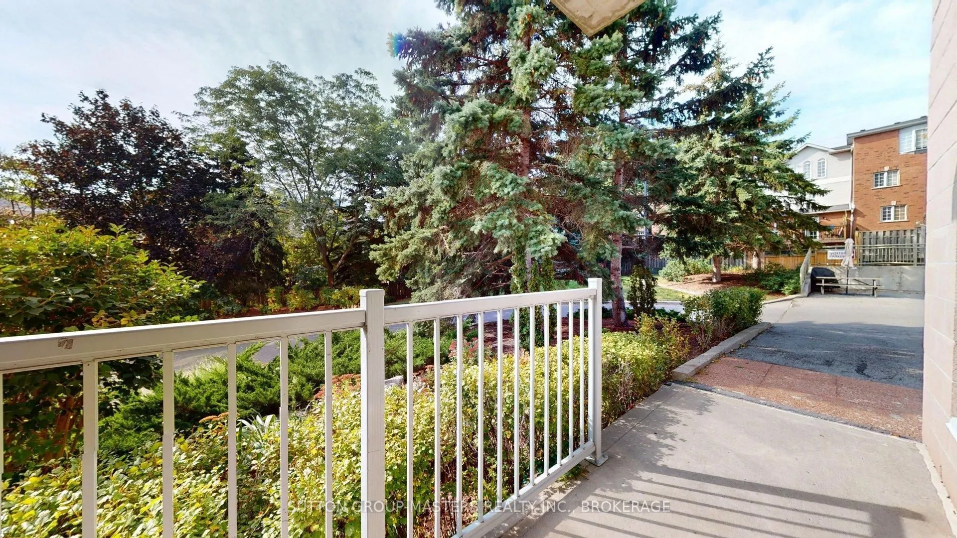 350 Wellington Street #101