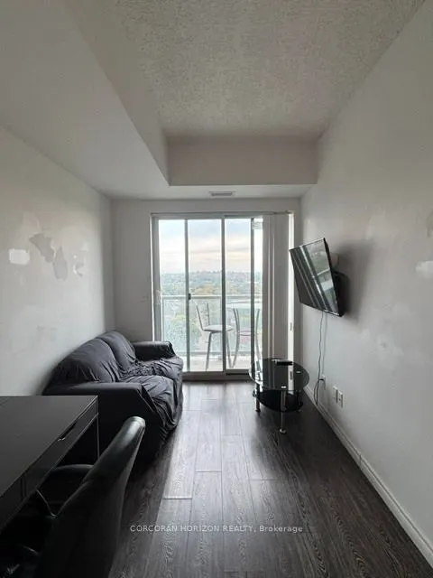 158 King Street N #1502