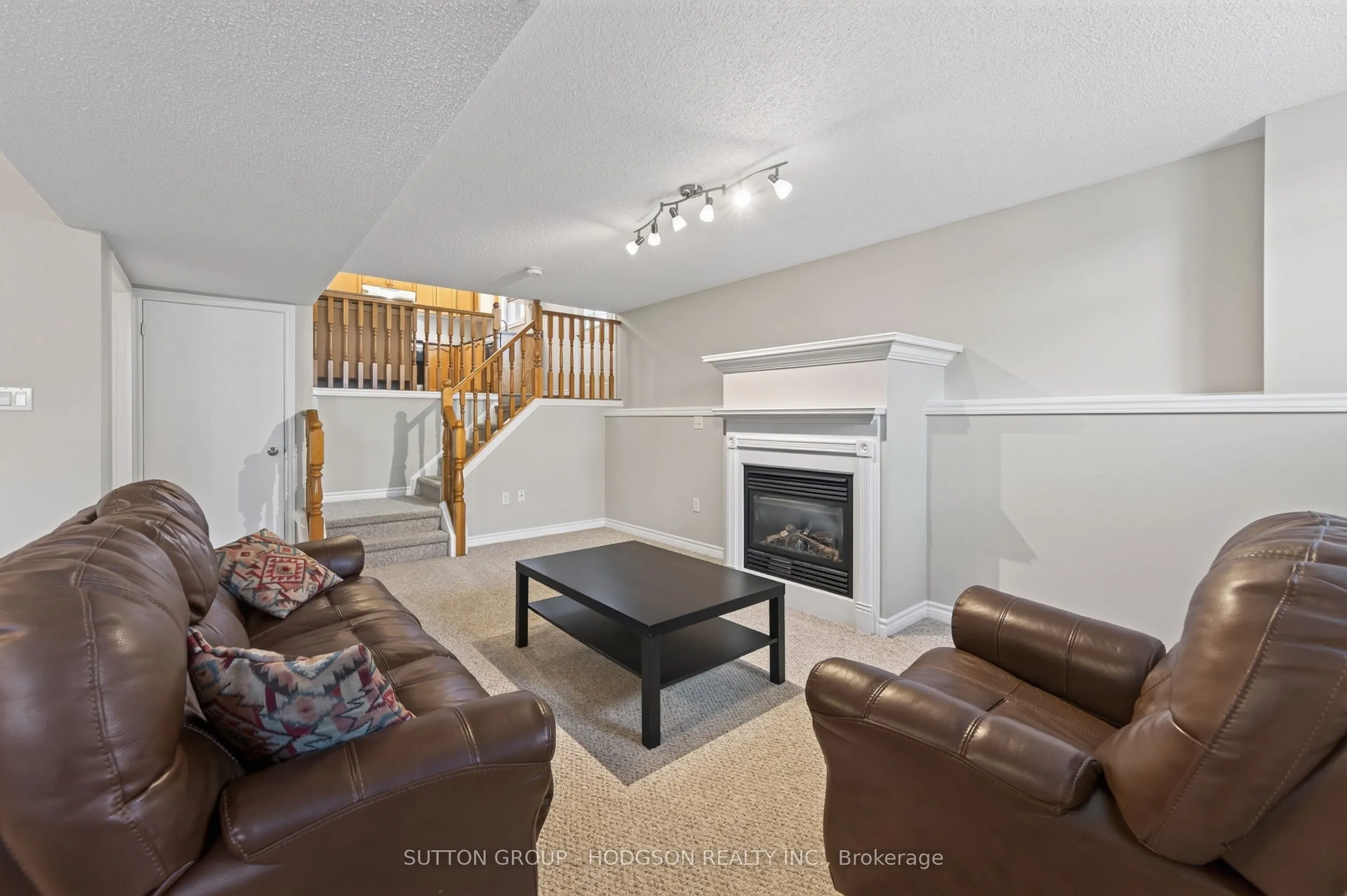 912 Blythwood Road