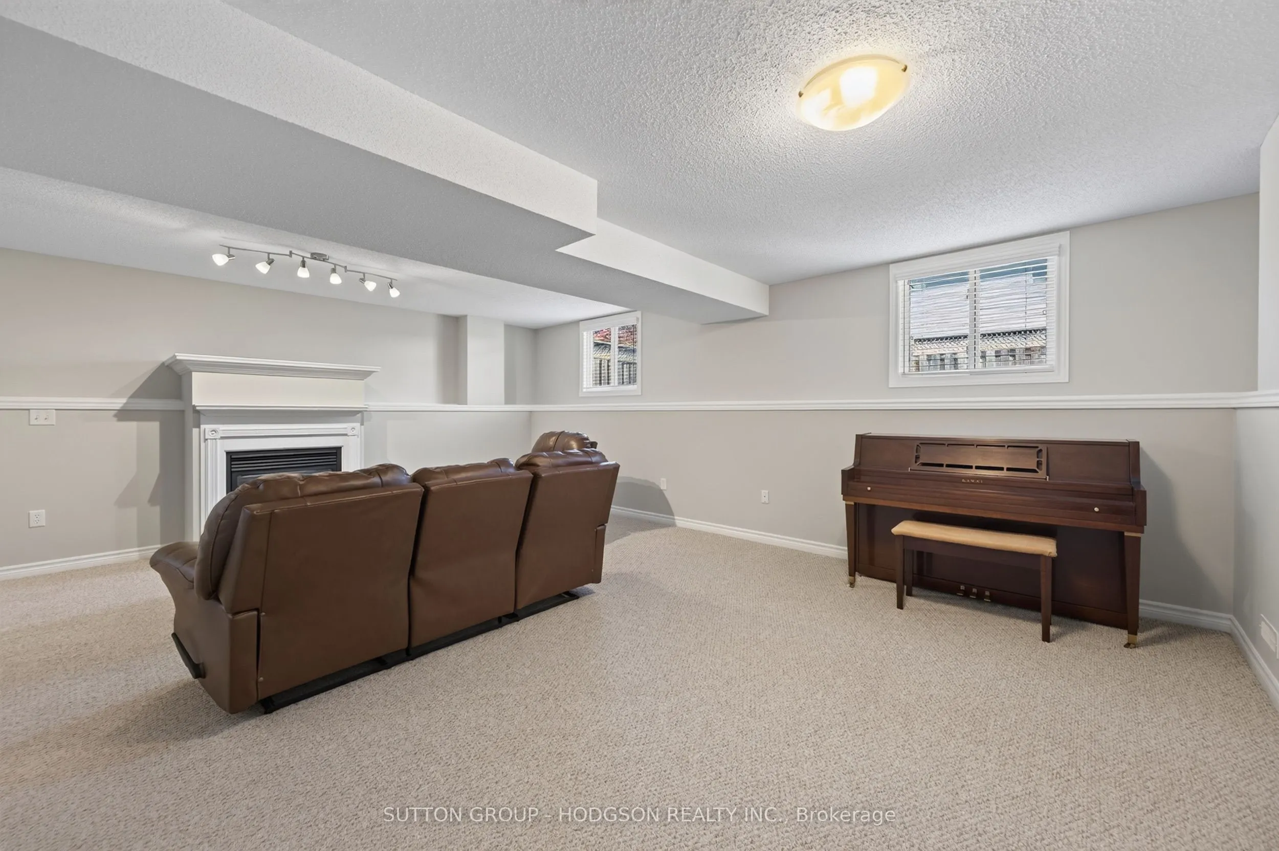 912 Blythwood Road