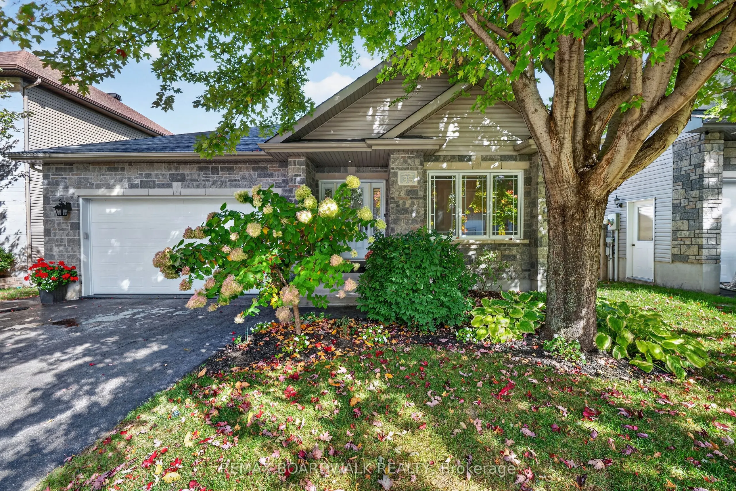 35 Honore Crescent