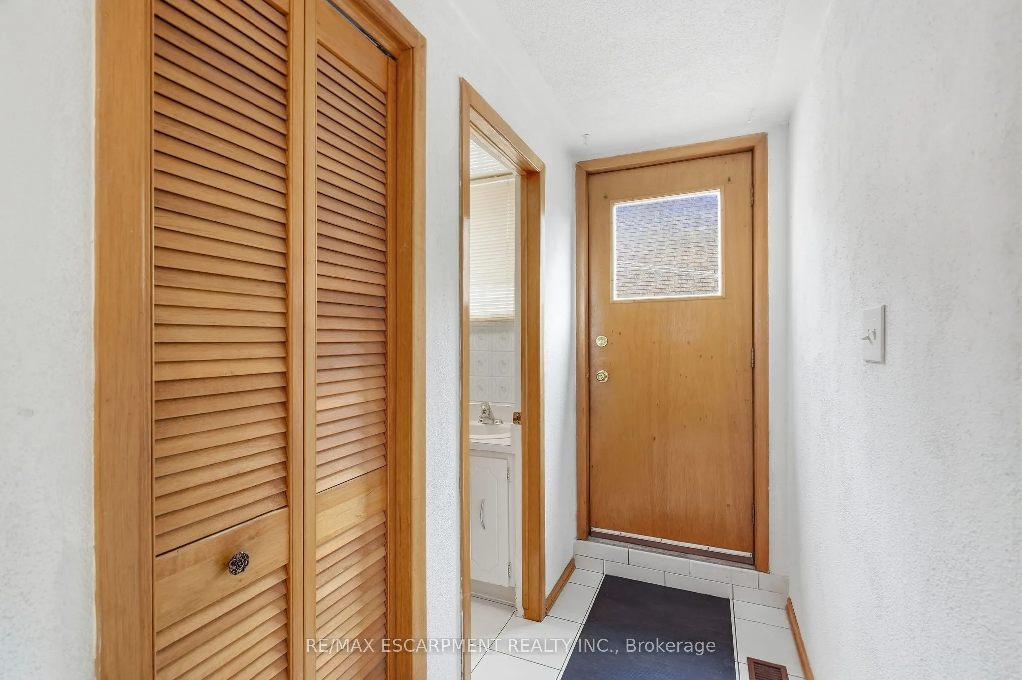 36 Algonquin Court