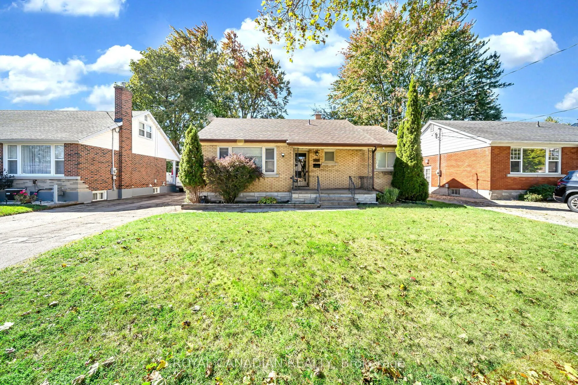 457 Dumfries Avenue