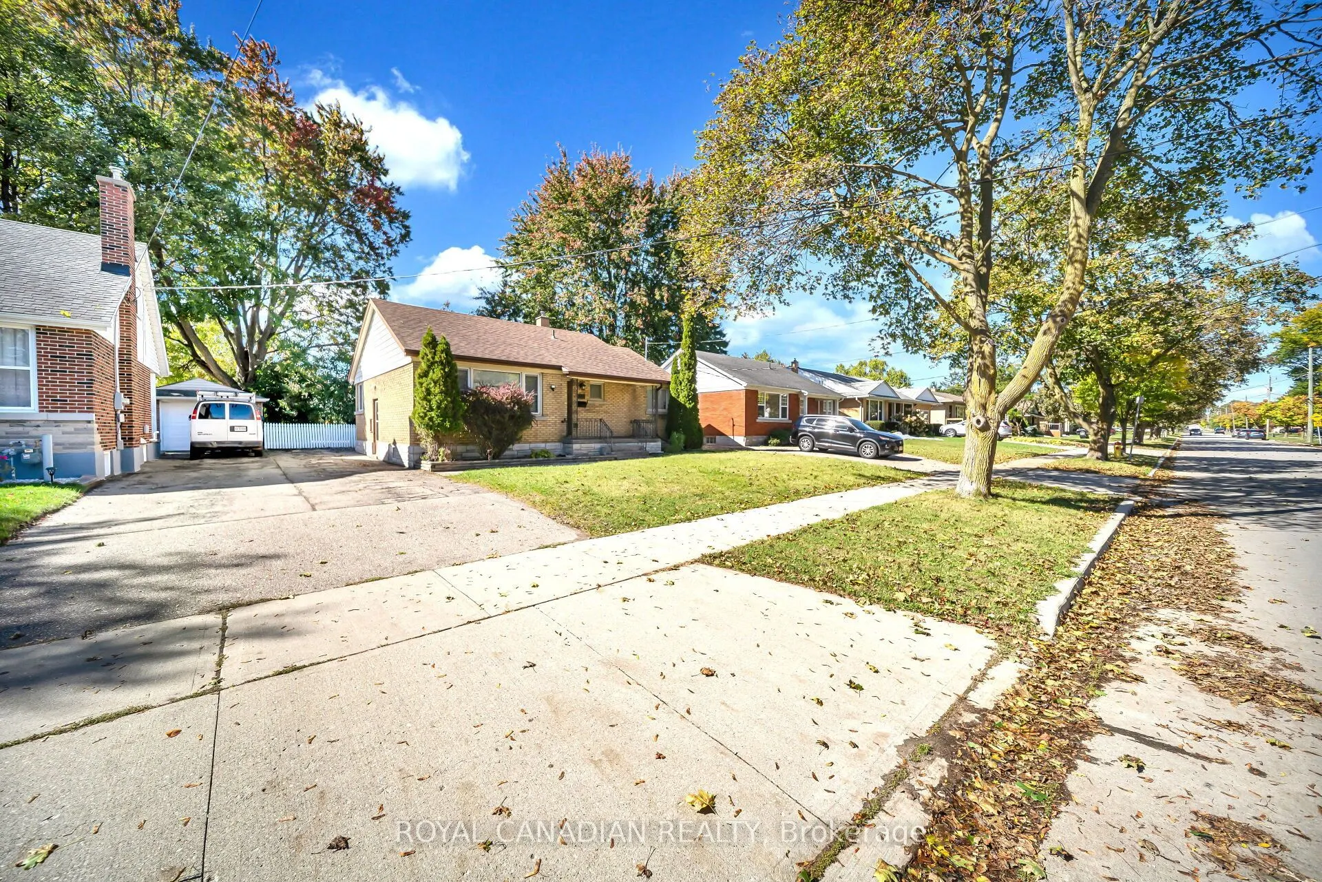 457 Dumfries Avenue
