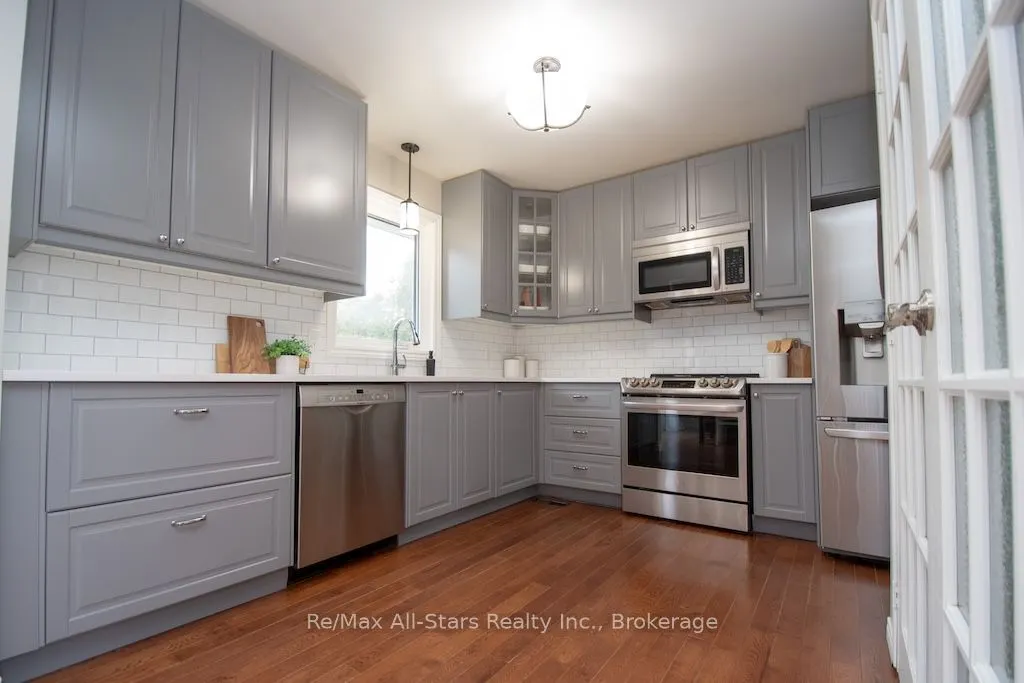 530 Centreline Road