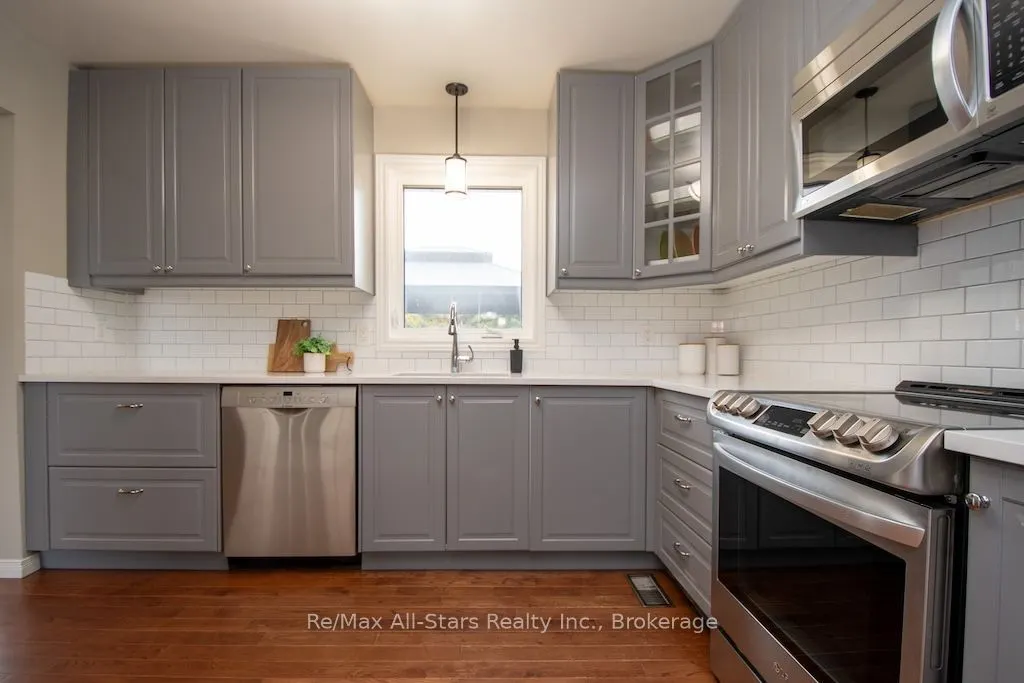 530 Centreline Road