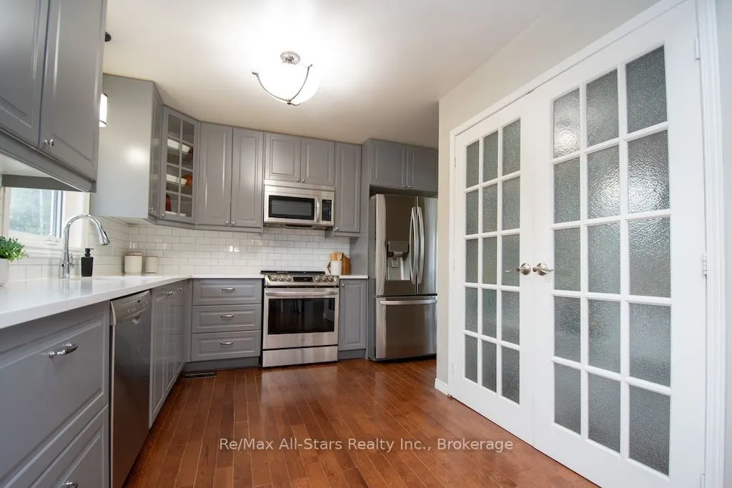 530 Centreline Road
