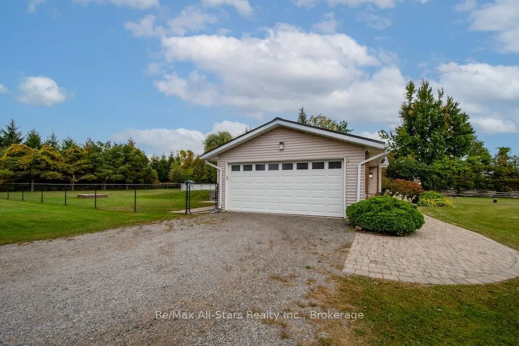 530 Centreline Road