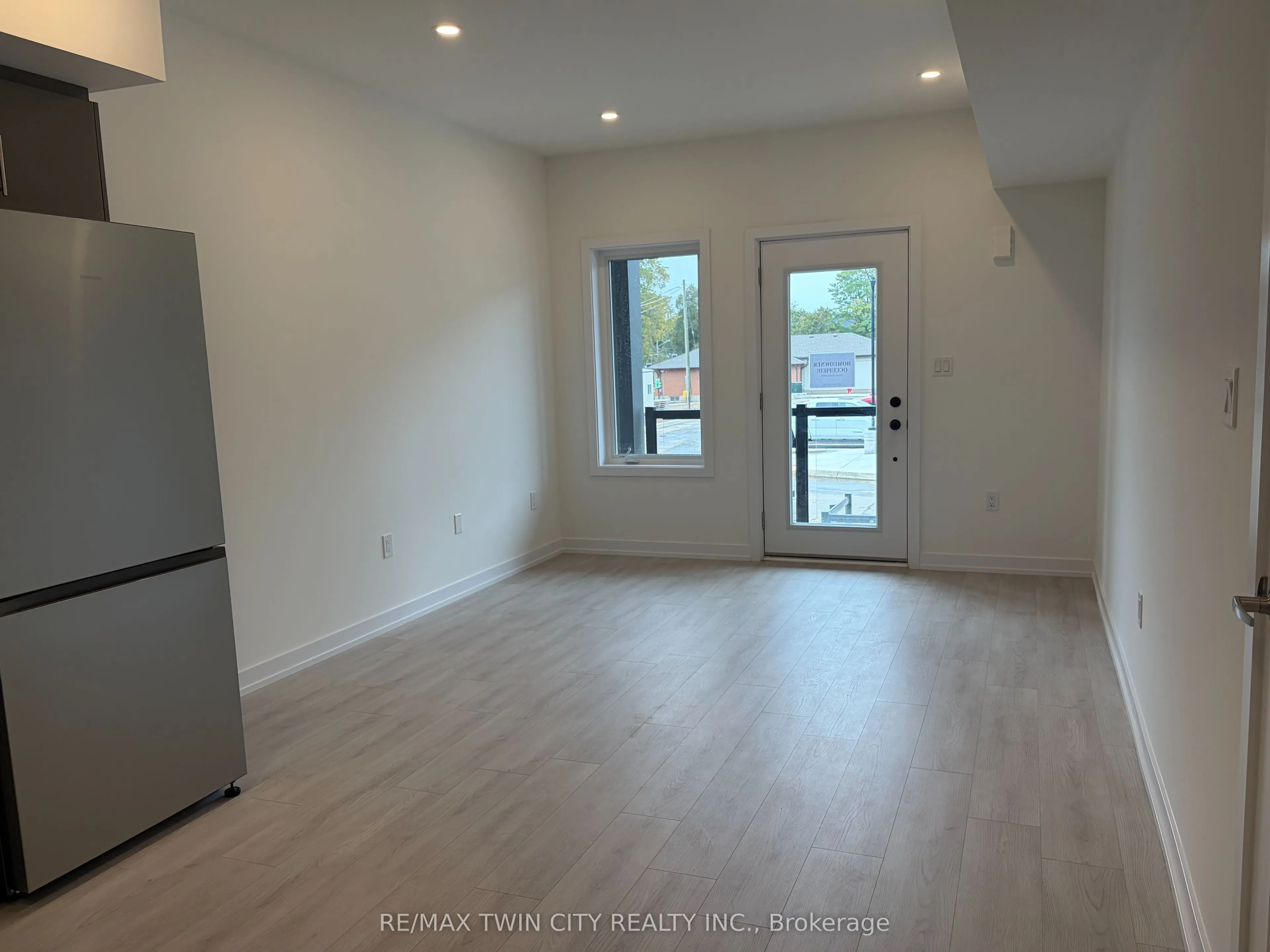 42 LOWES Road W #80