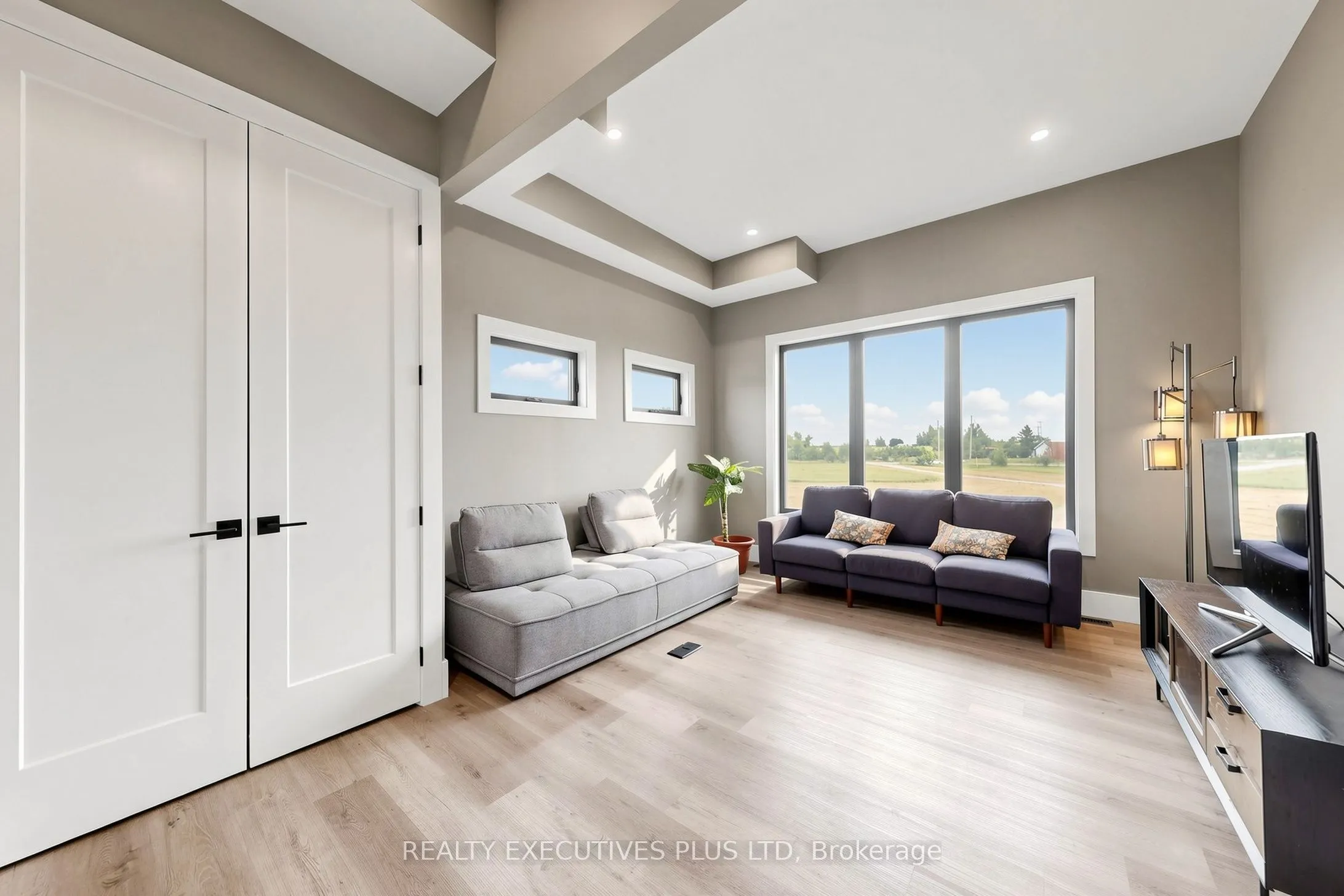 16 Cambray Road