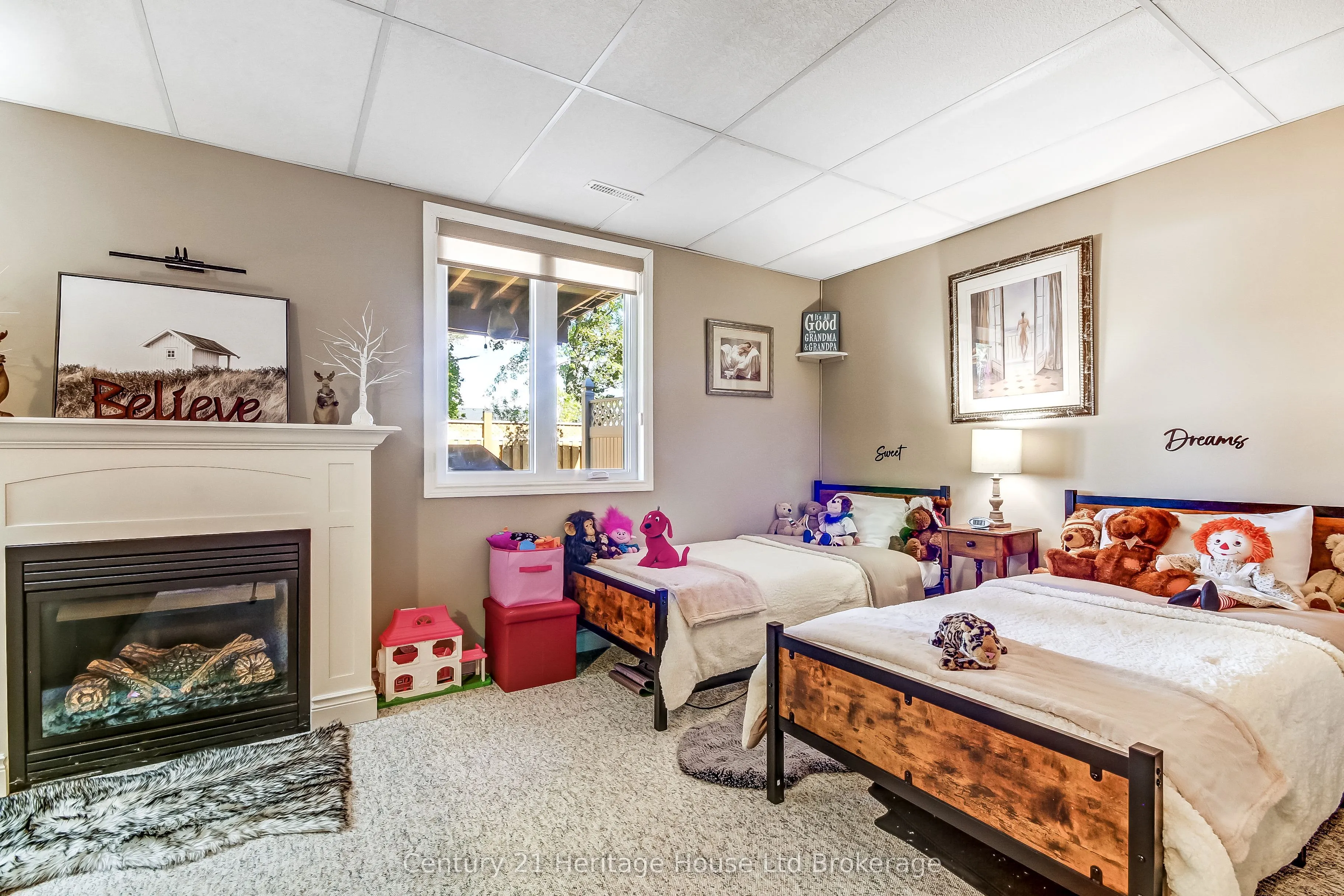 19 Anderson Street #1