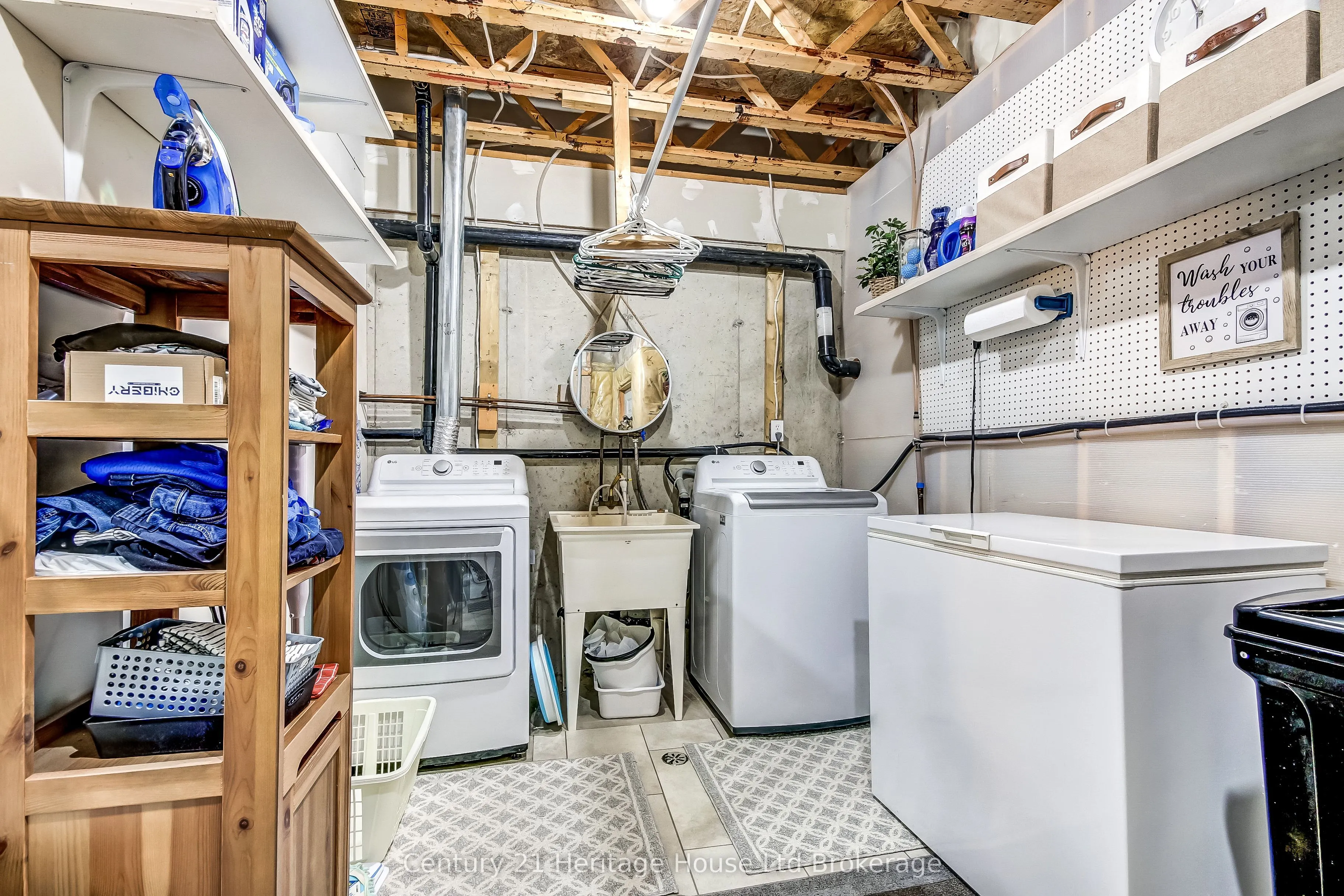 19 Anderson Street #1