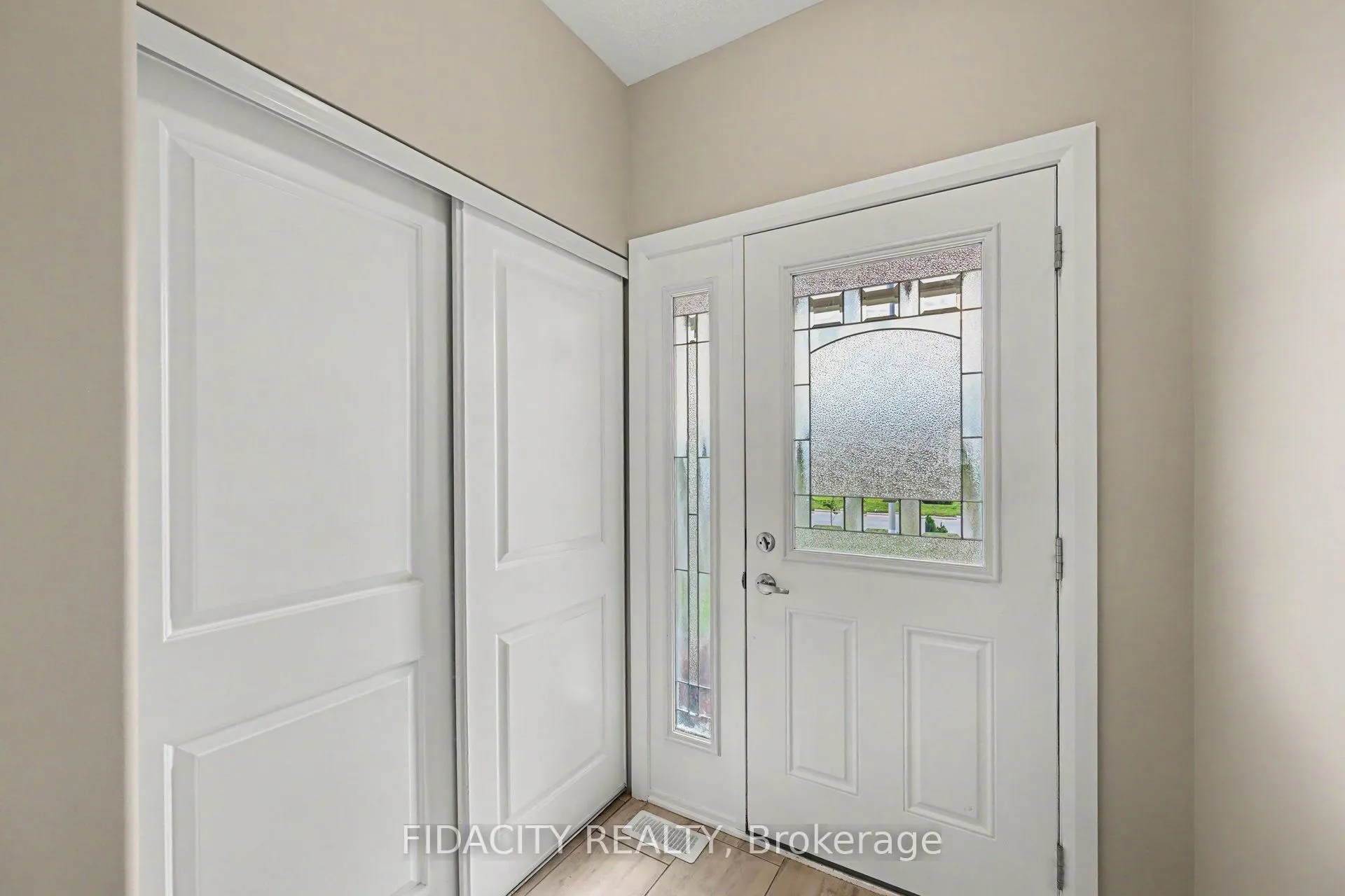68 Vimy Ridge Crescent