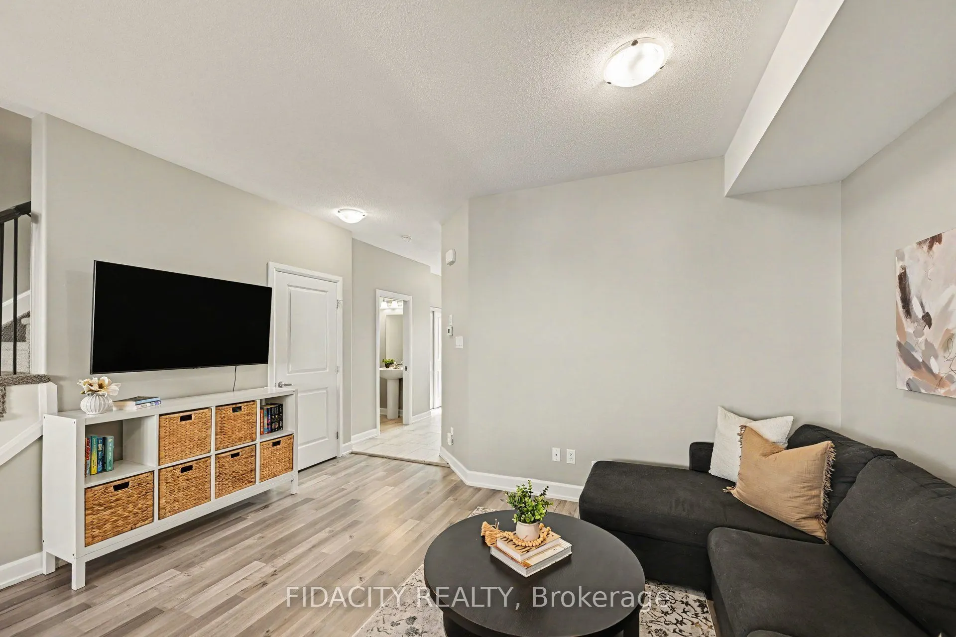68 Vimy Ridge Crescent