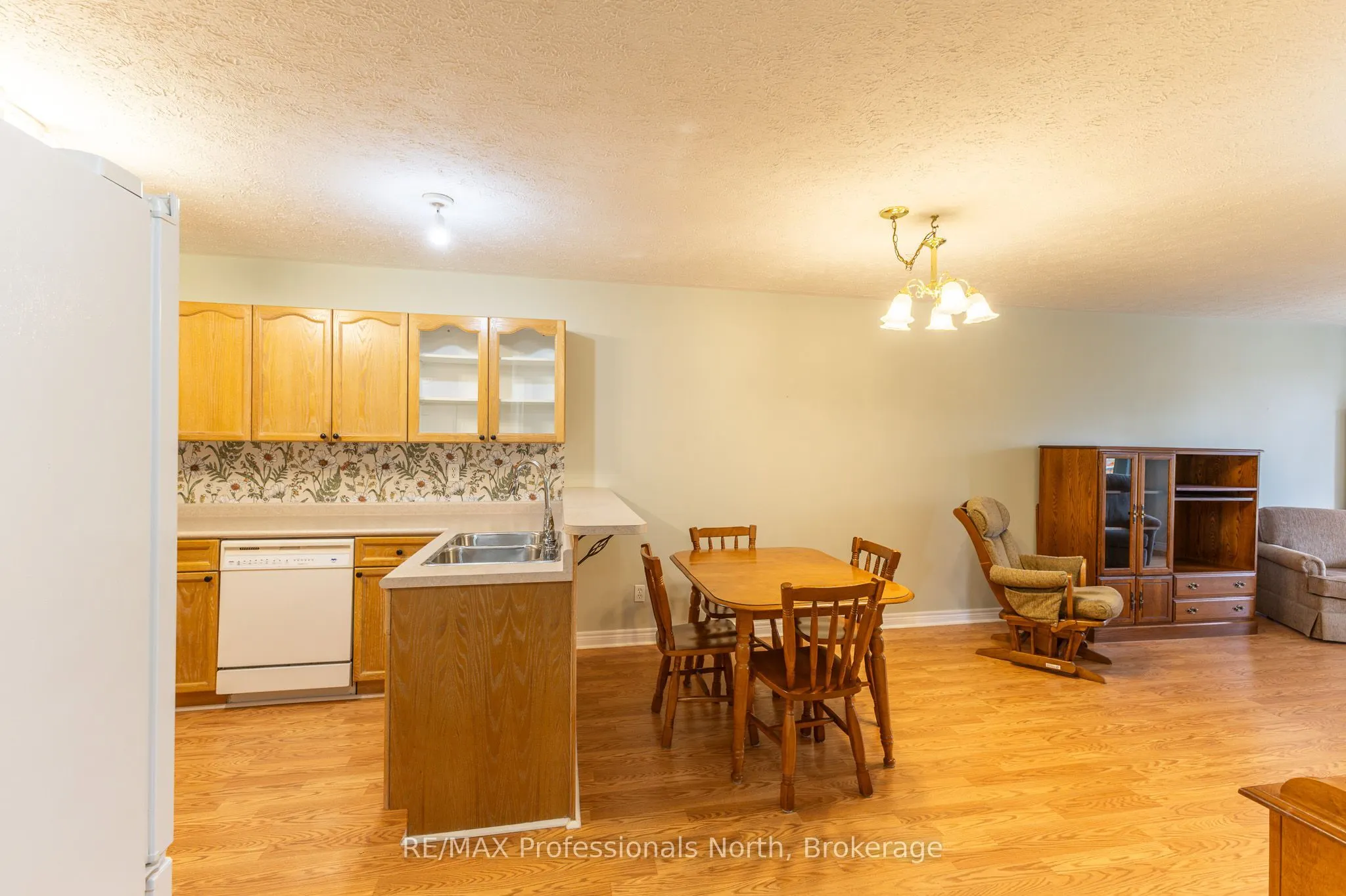 35 Dairy Lane W #204