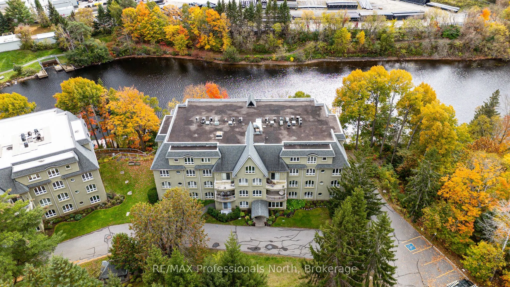 35 Dairy Lane W #204