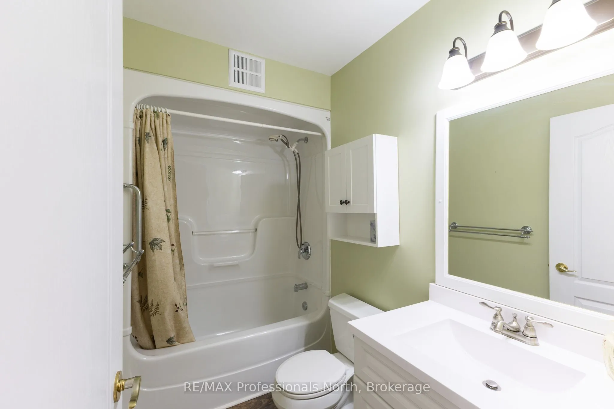 35 Dairy Lane W #204