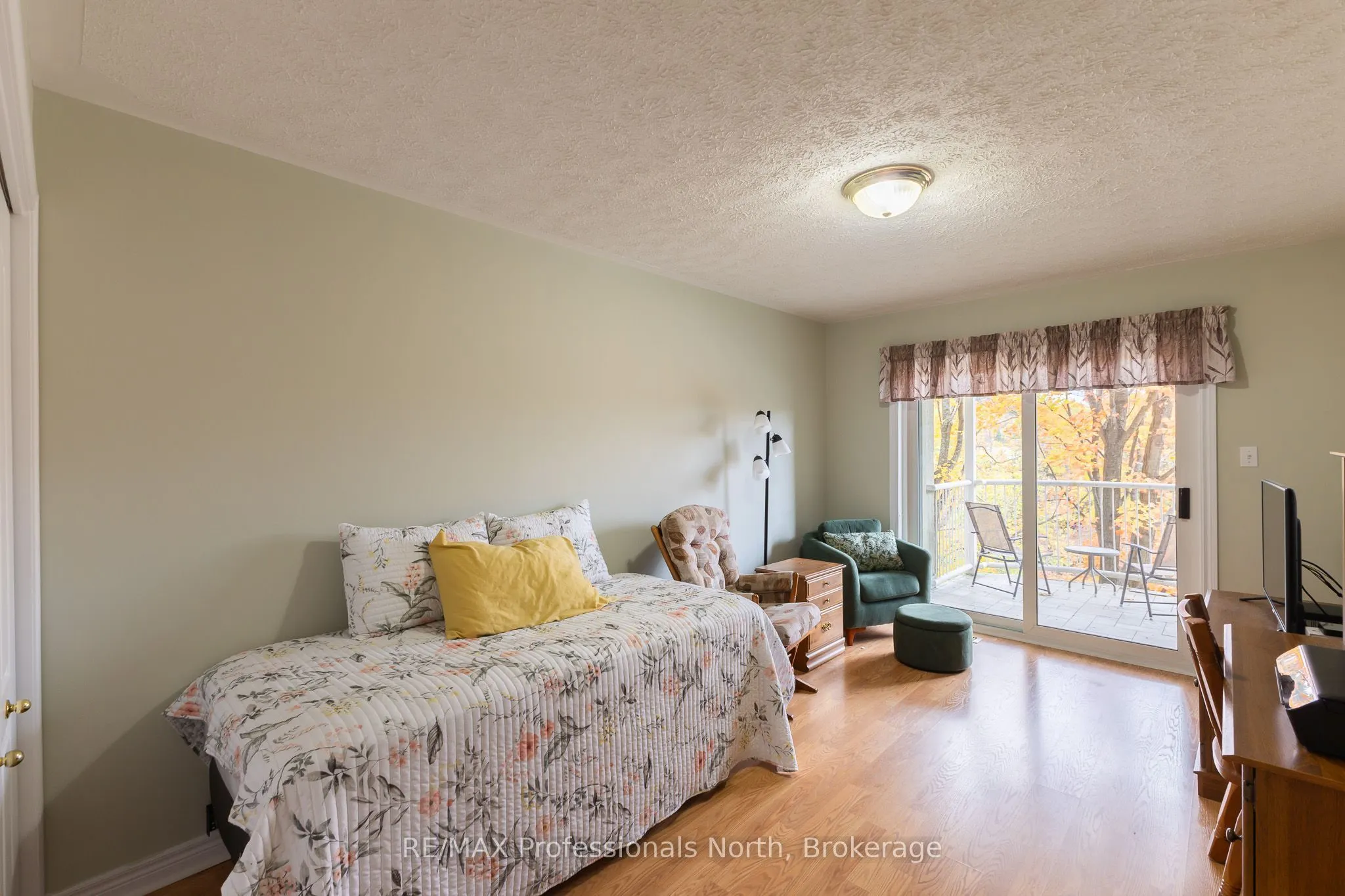 35 Dairy Lane W #204