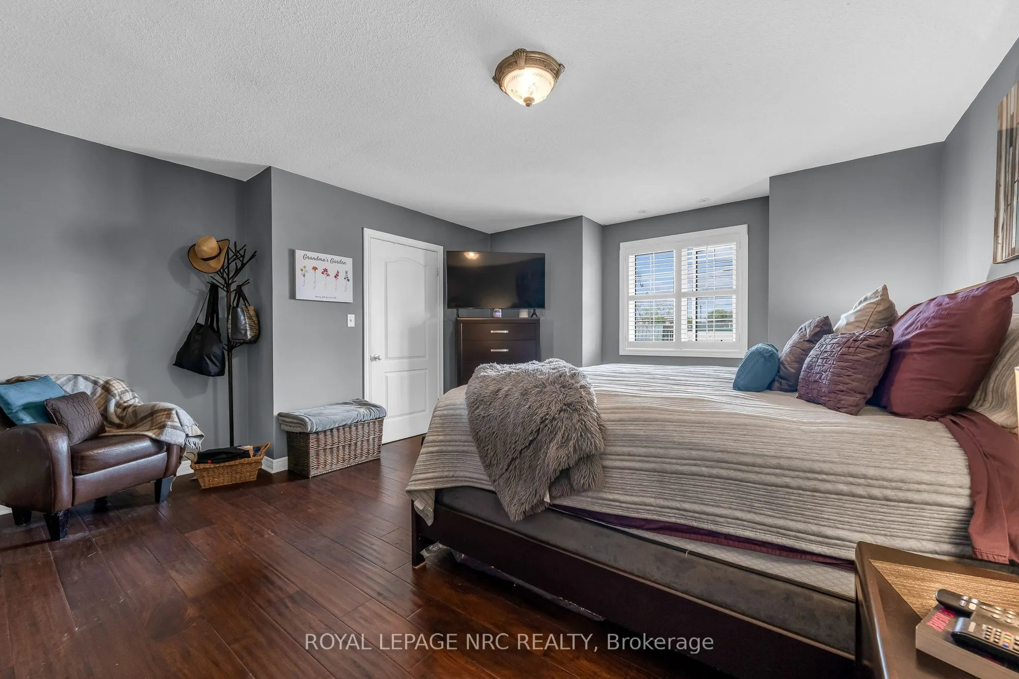 31 Thorold Road E