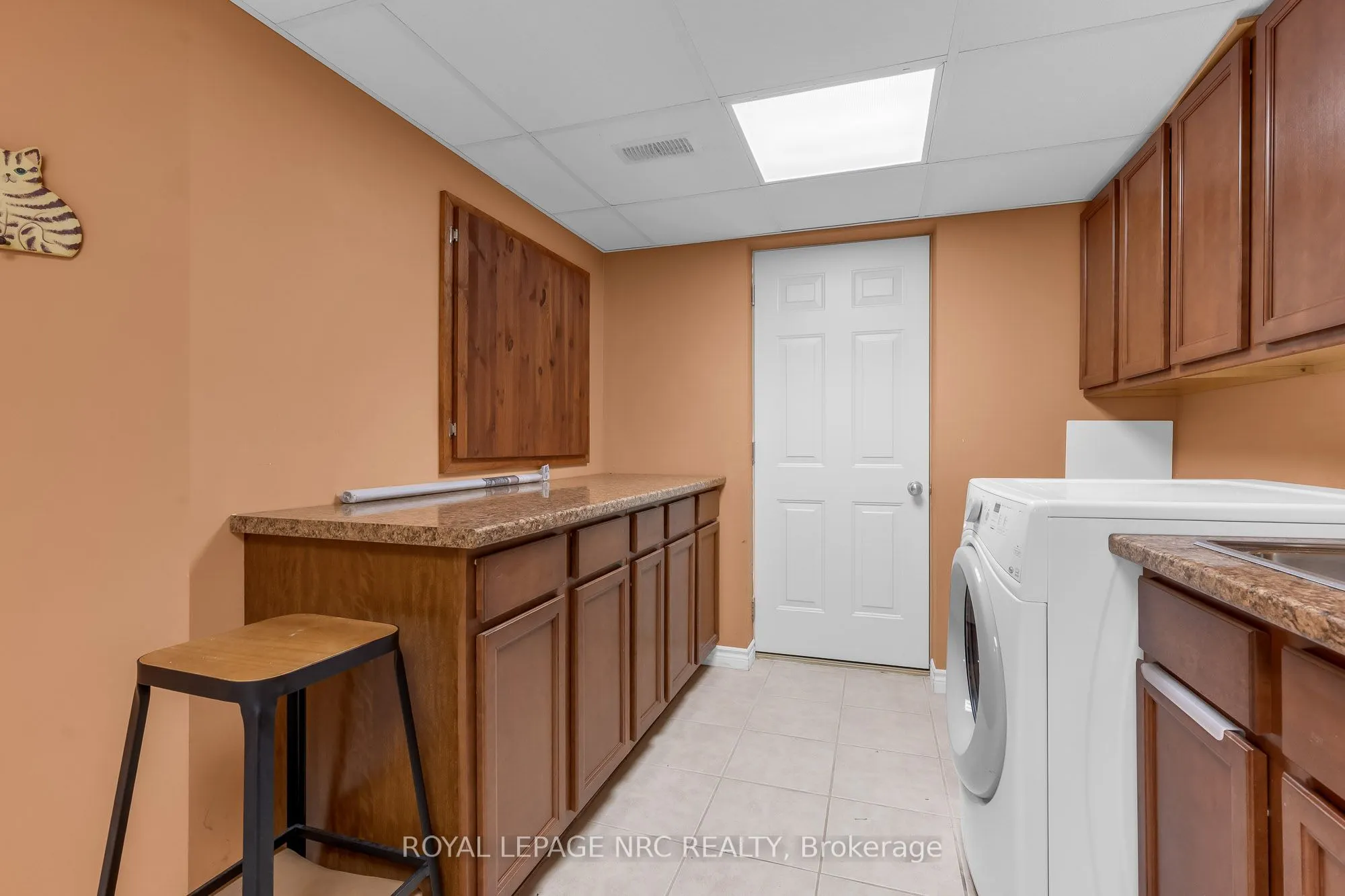 31 Thorold Road E