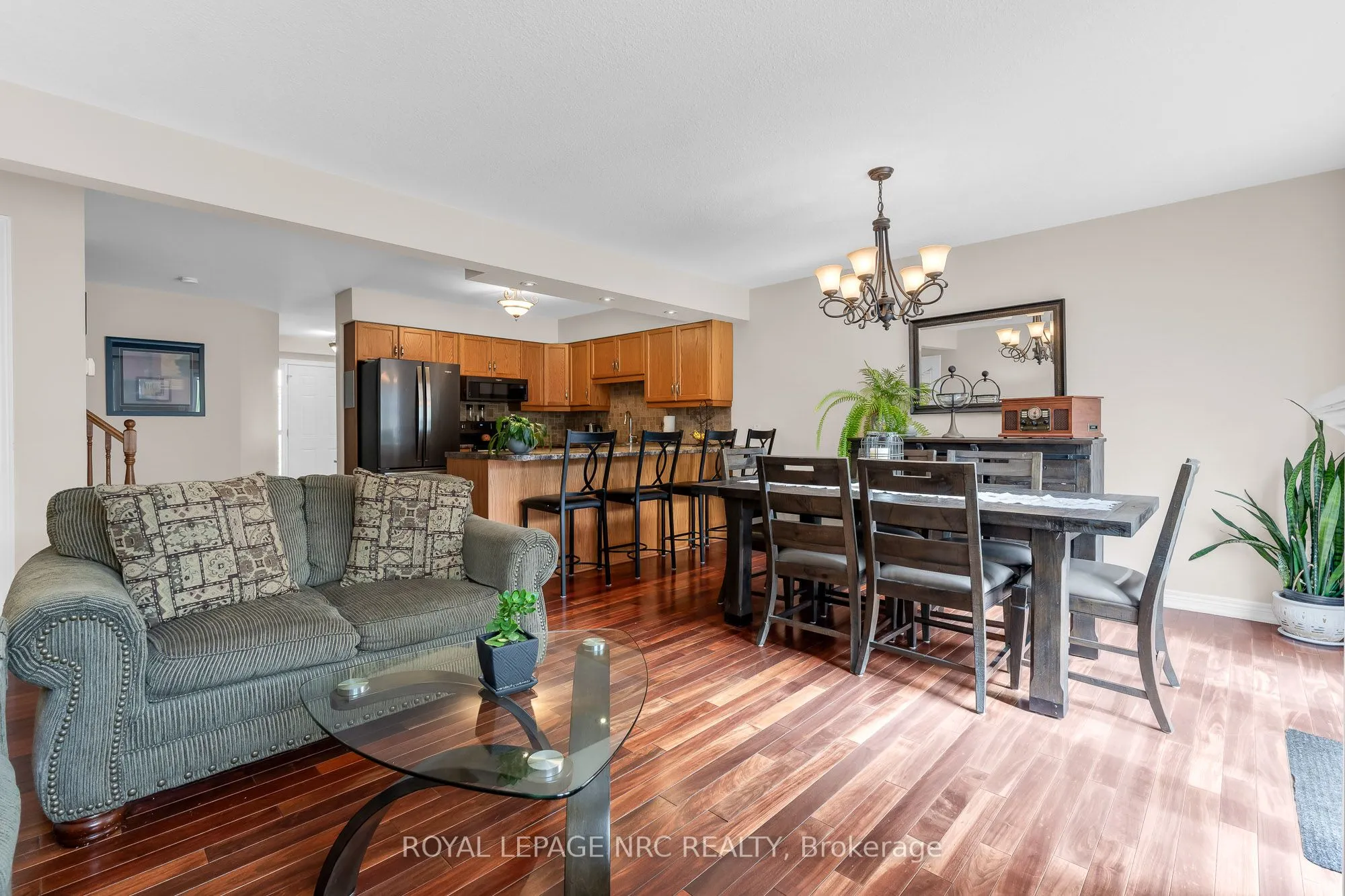 31 Thorold Road E