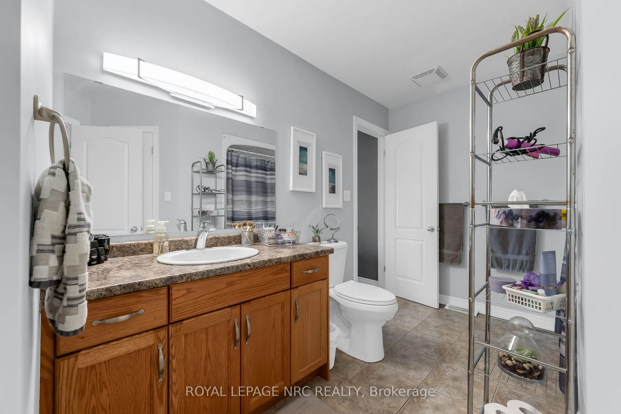 31 Thorold Road E