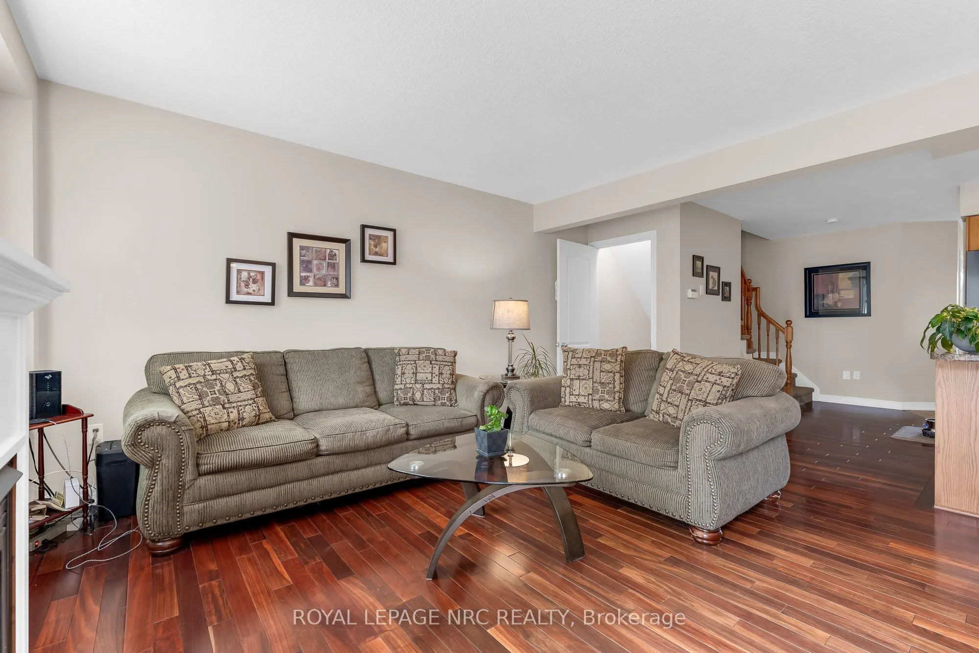 31 Thorold Road E