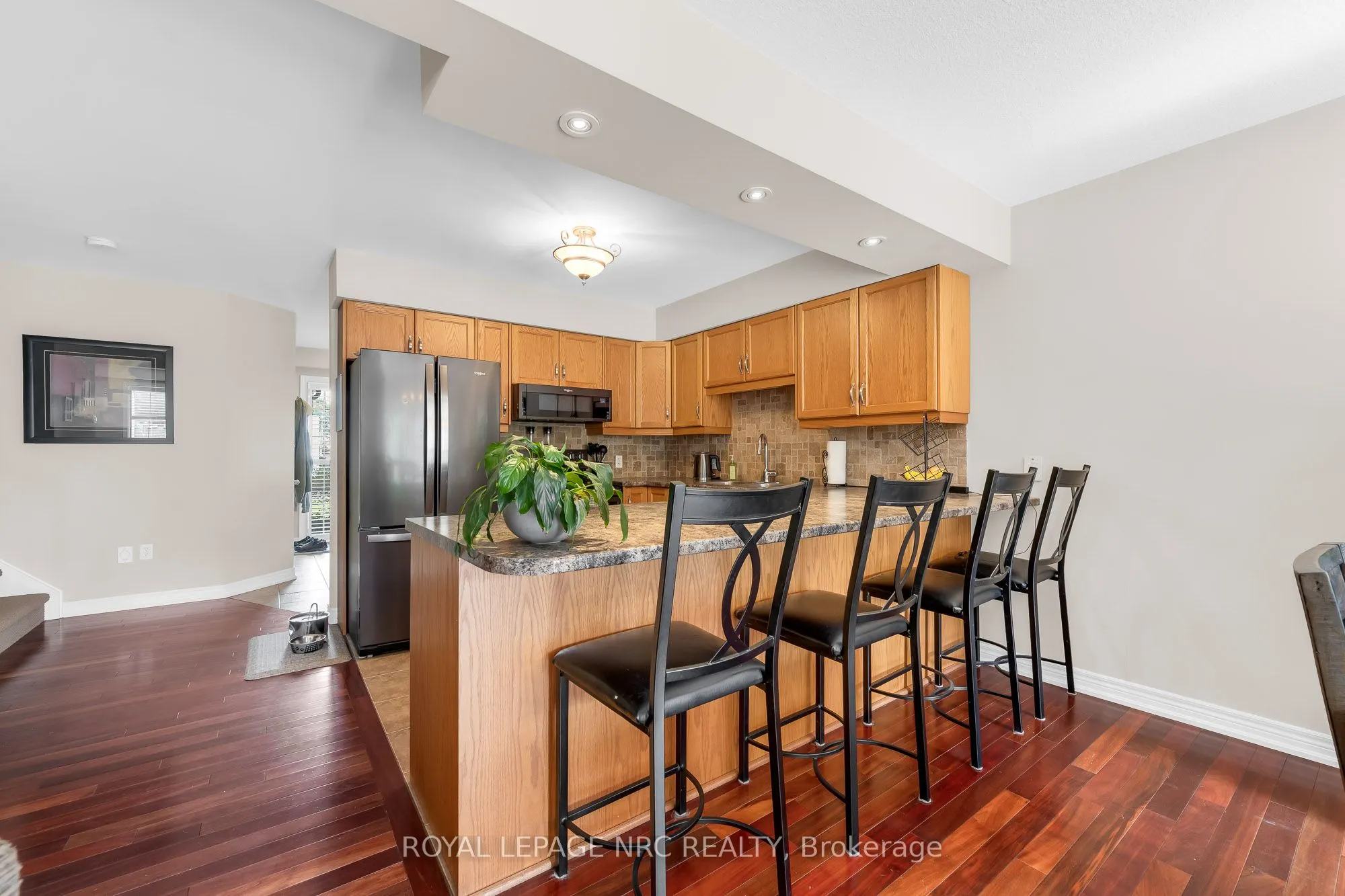 31 Thorold Road E