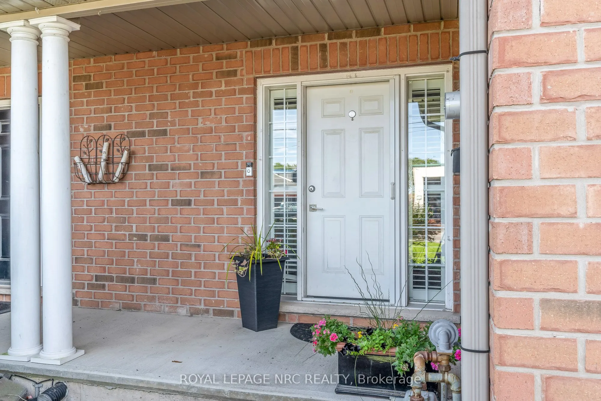 31 Thorold Road E