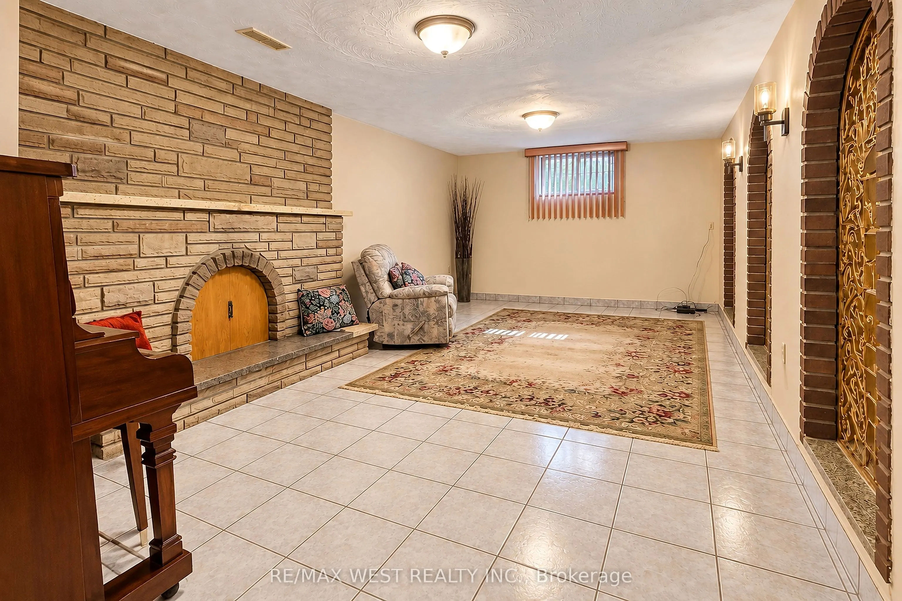 34 Glen Castle Drive