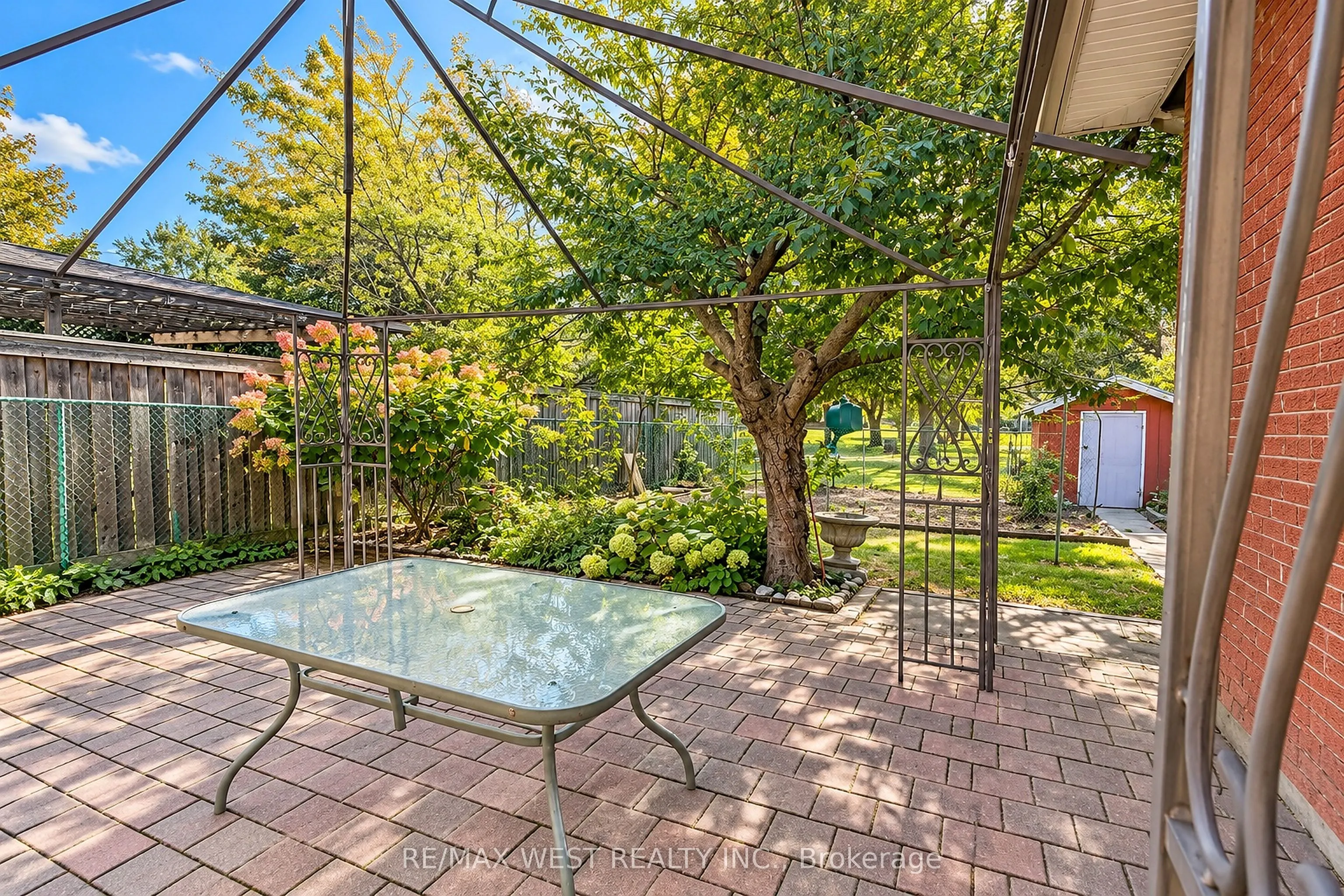34 Glen Castle Drive