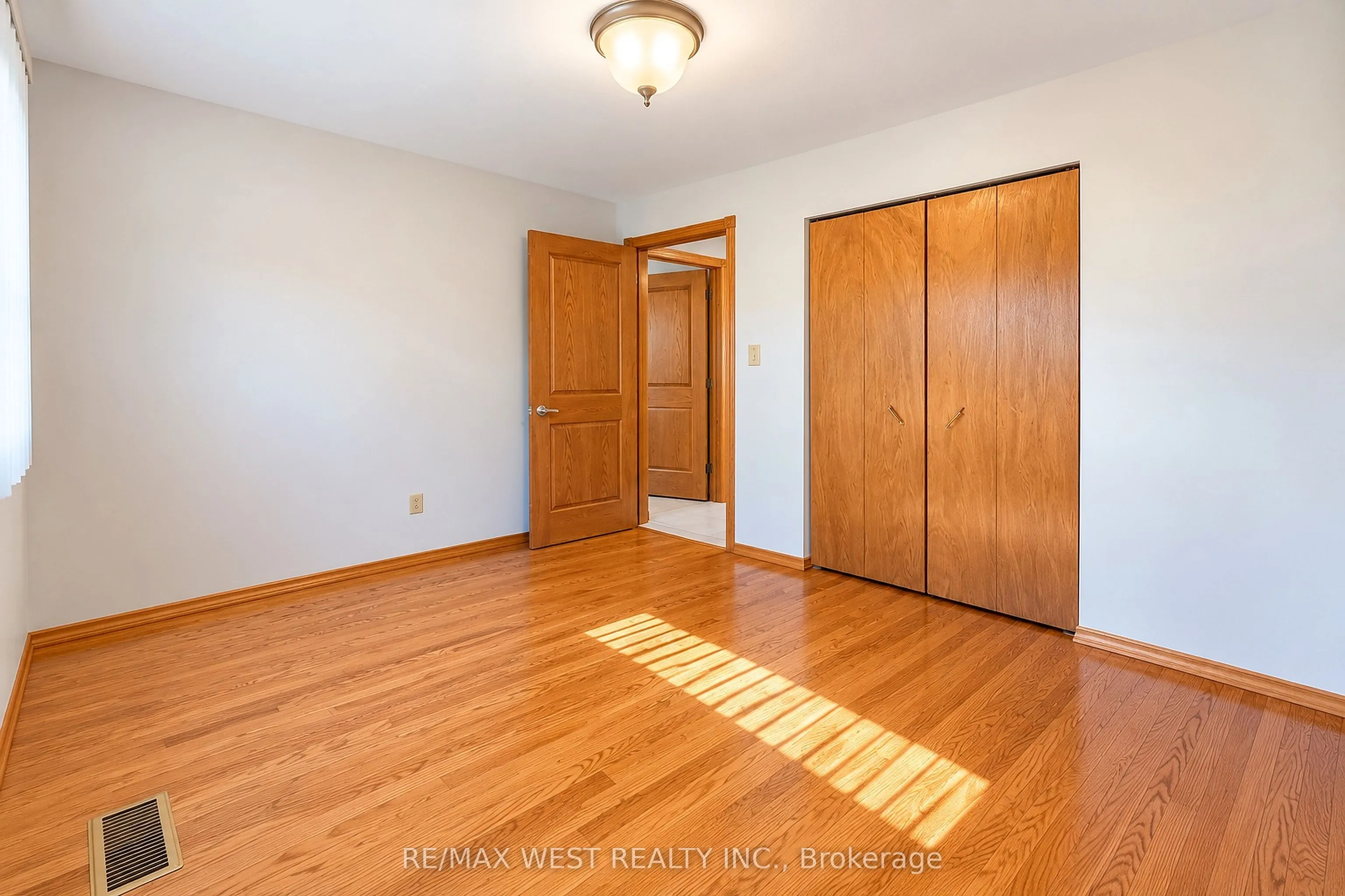 34 Glen Castle Drive
