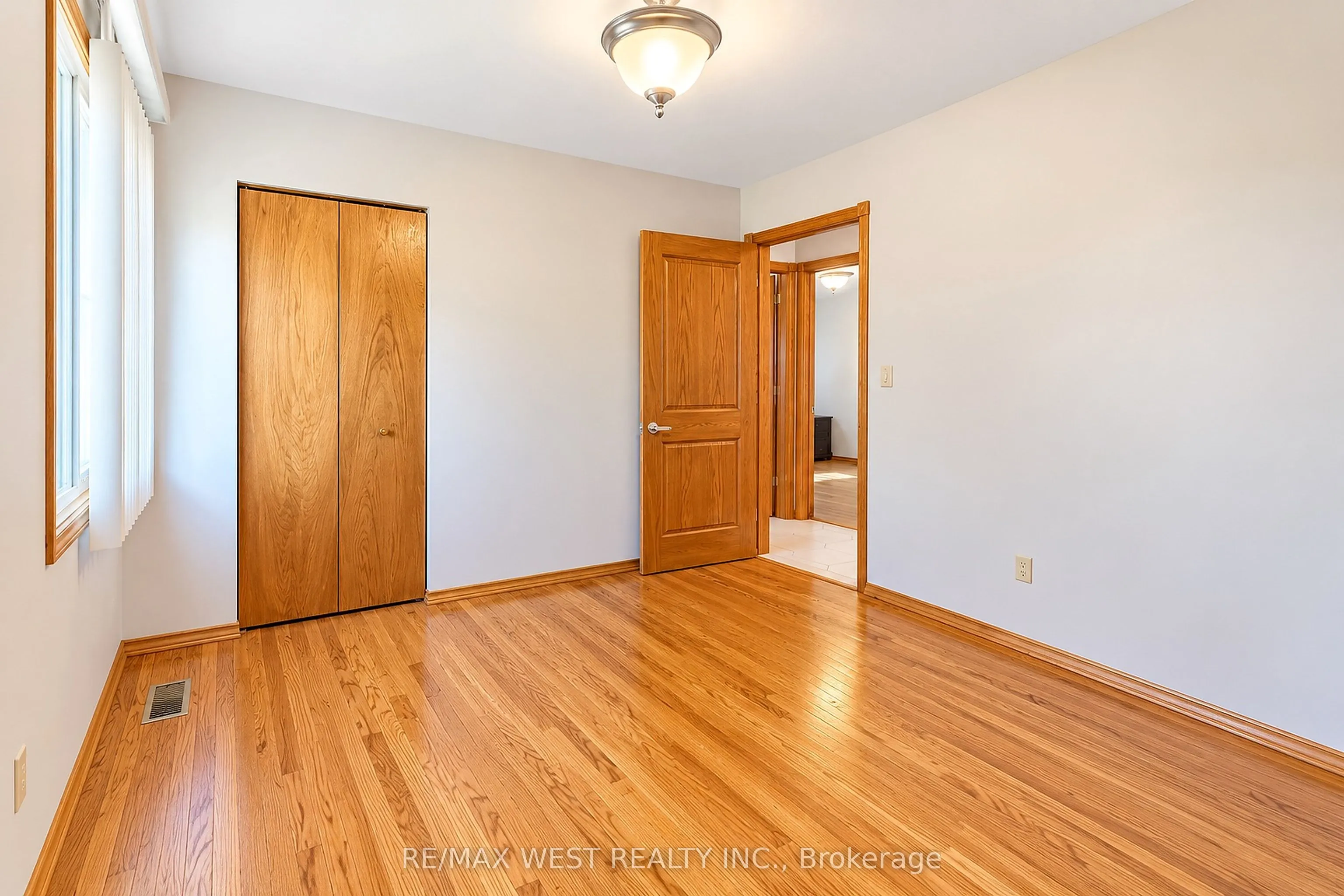 34 Glen Castle Drive