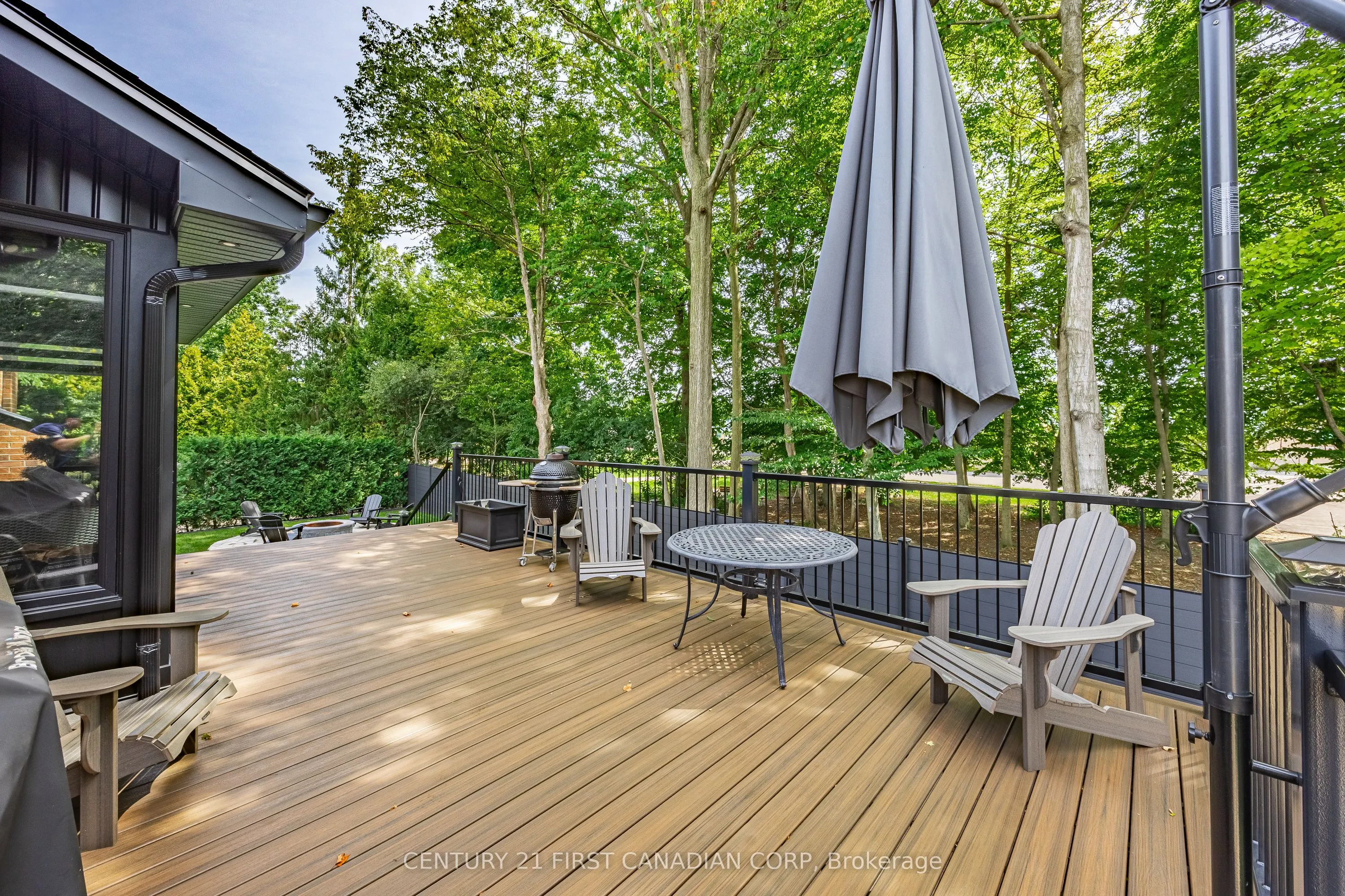 28 Lindbrook Court