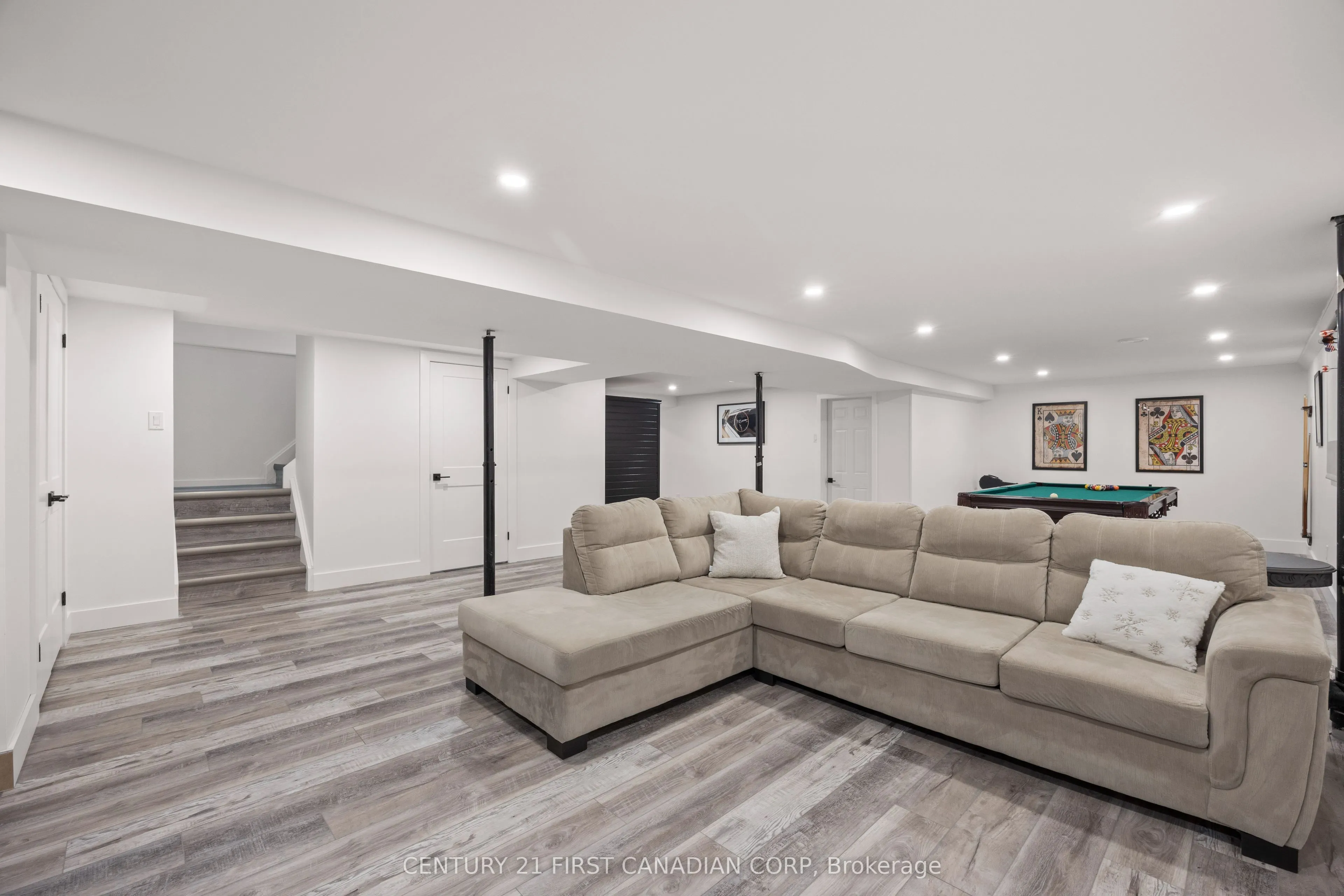 28 Lindbrook Court