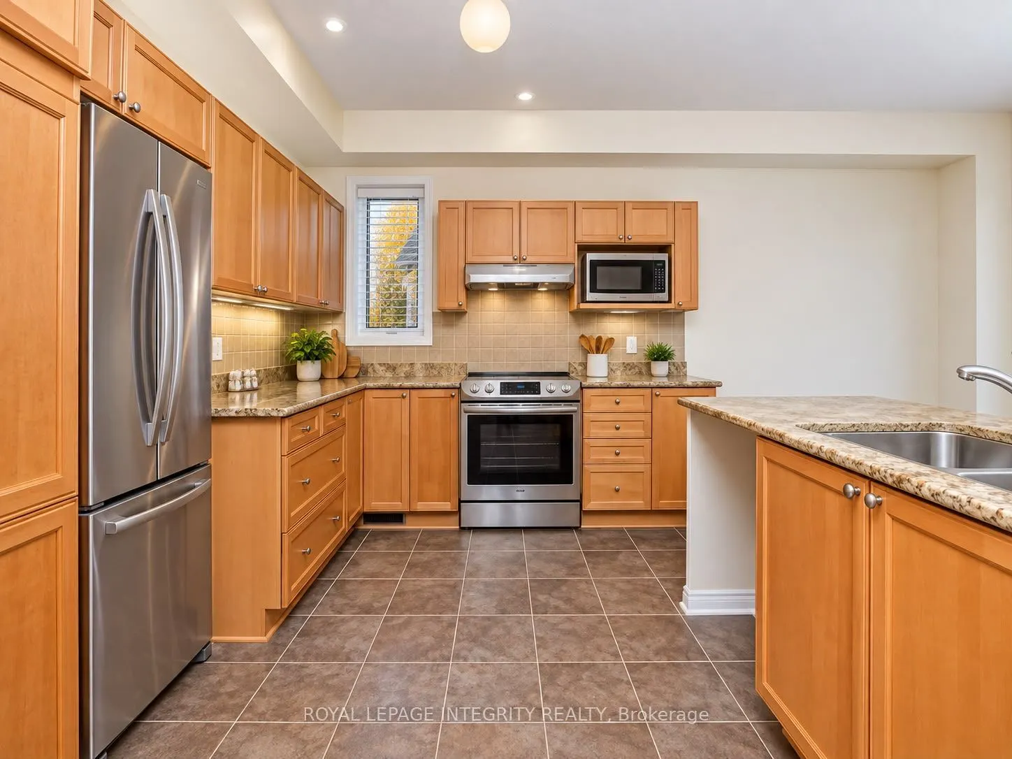 104 WHITESTONE Drive