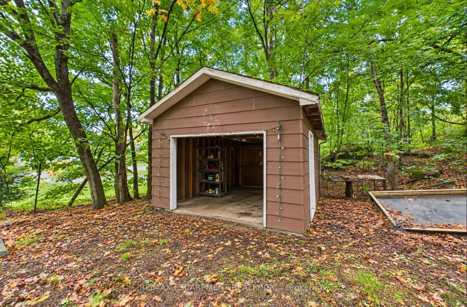 115 BROADBENT Road