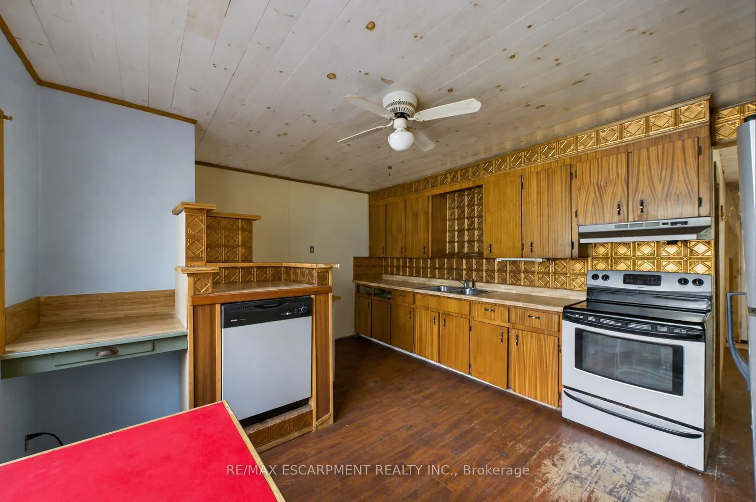 115 BROADBENT Road