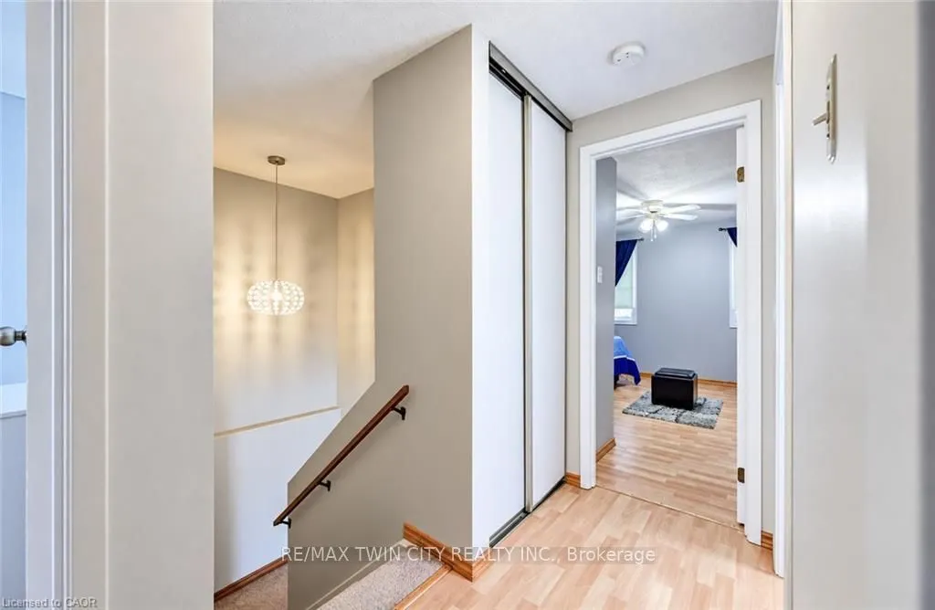 136 SEKURA Crescent
