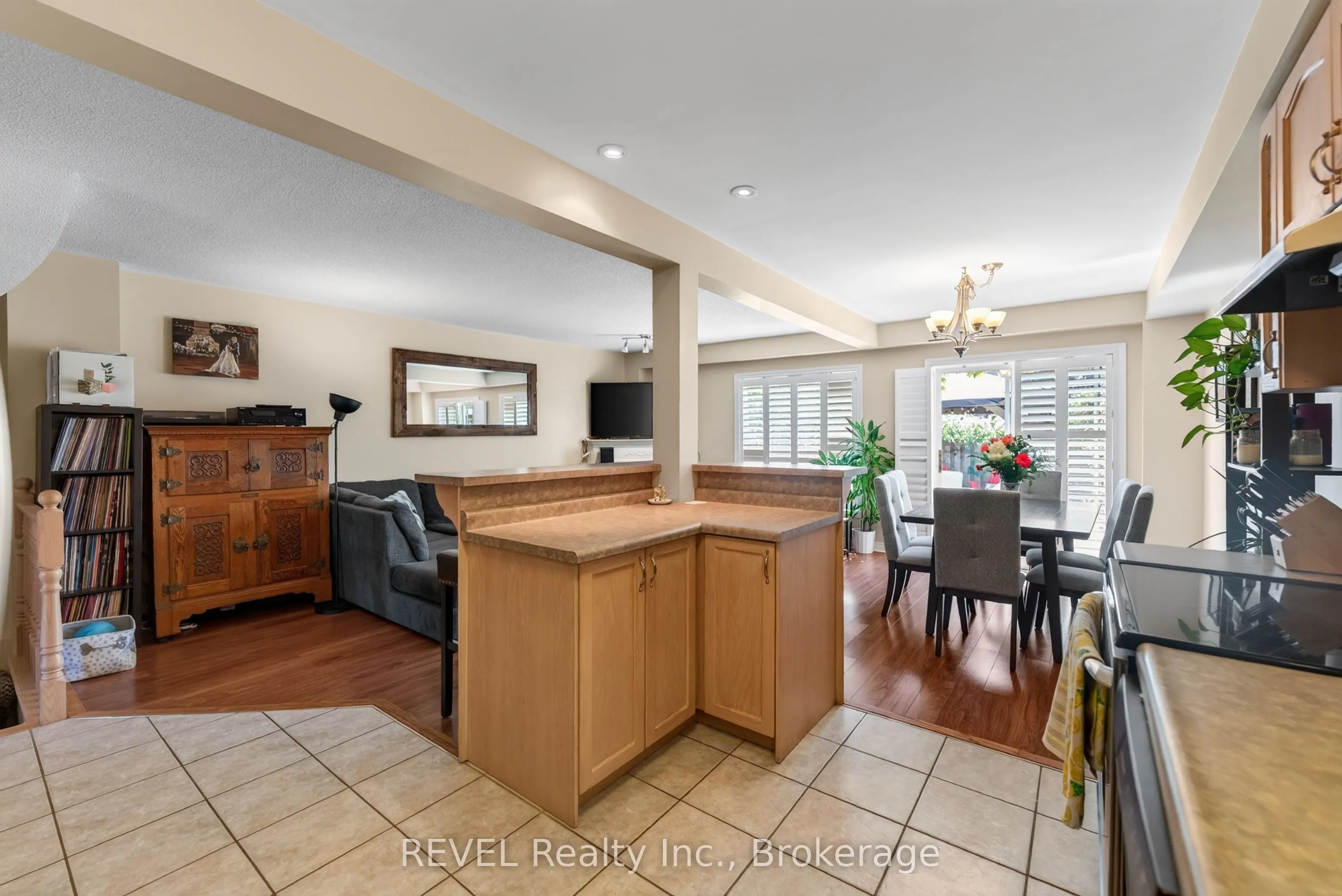 11 Elderberry Avenue