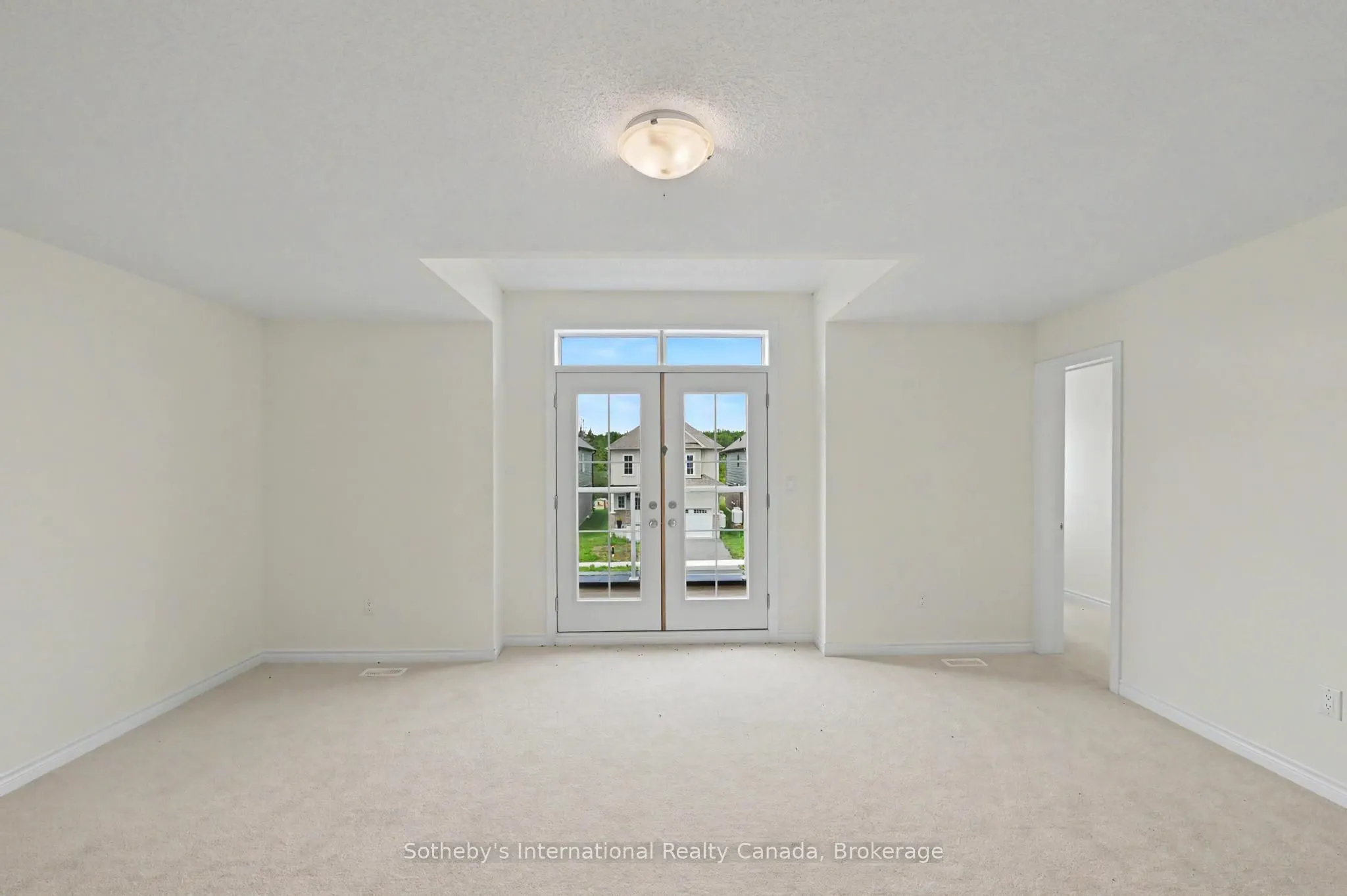 9 Hillcroft Way