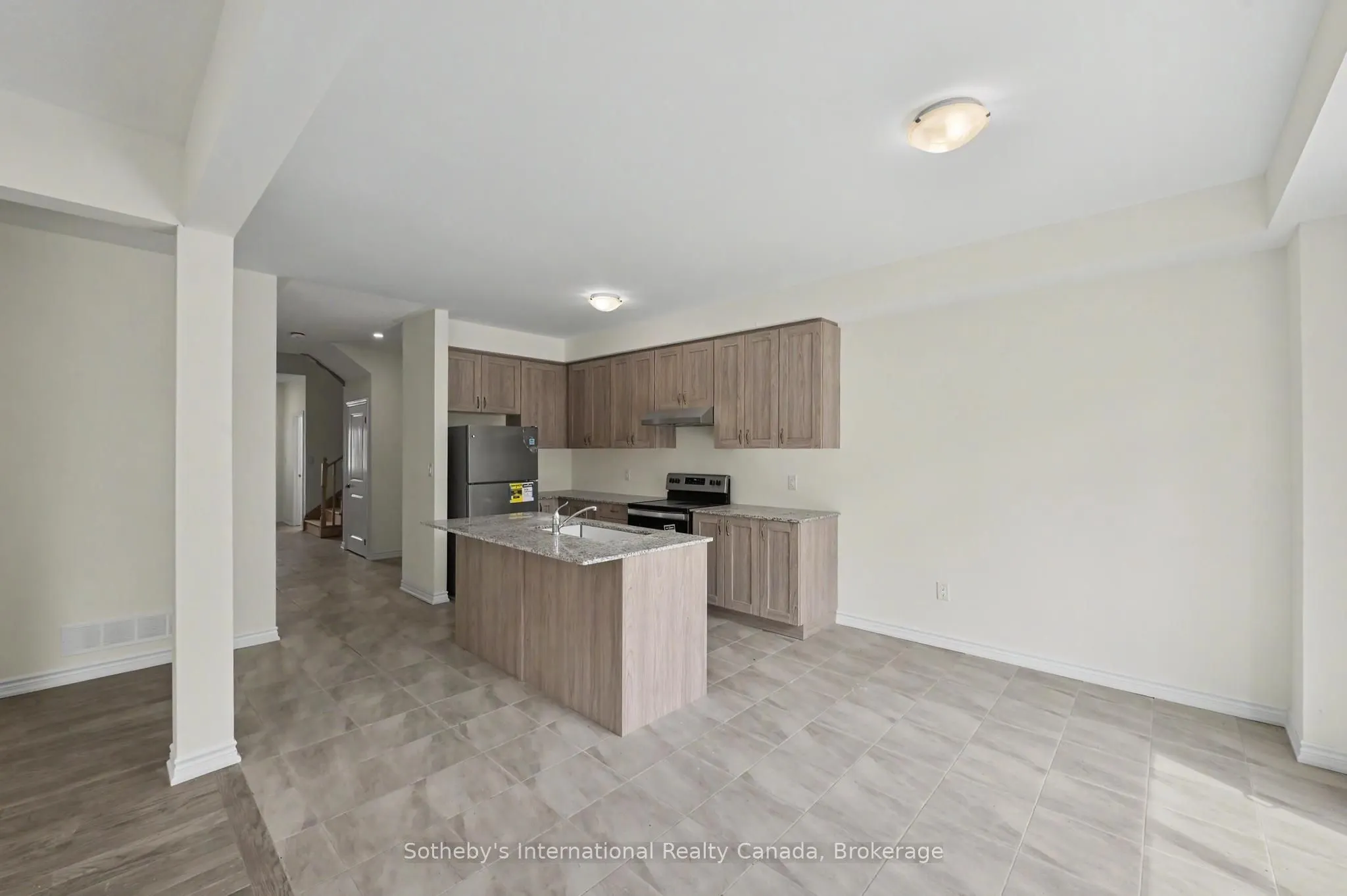 9 Hillcroft Way