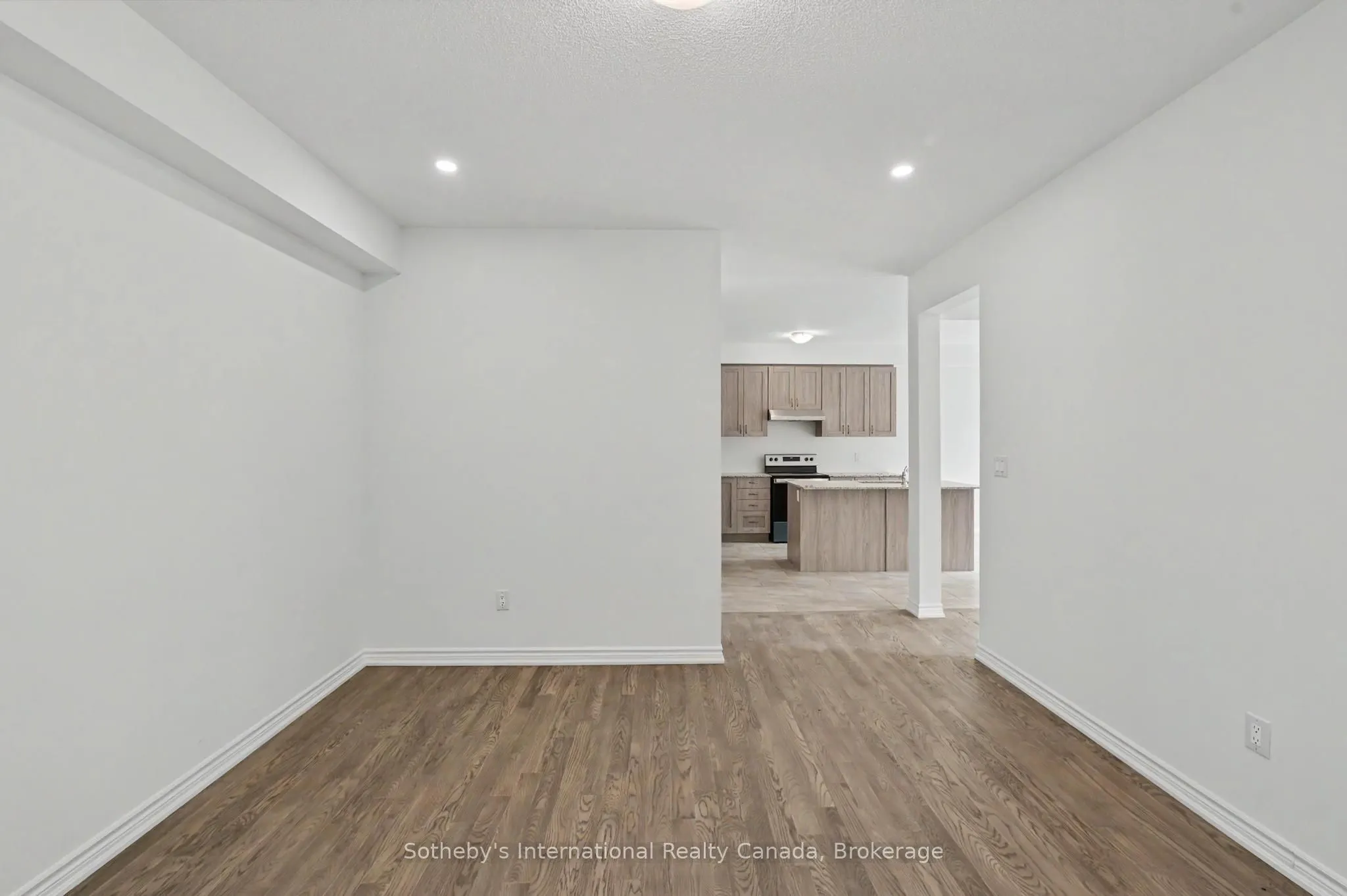 9 Hillcroft Way